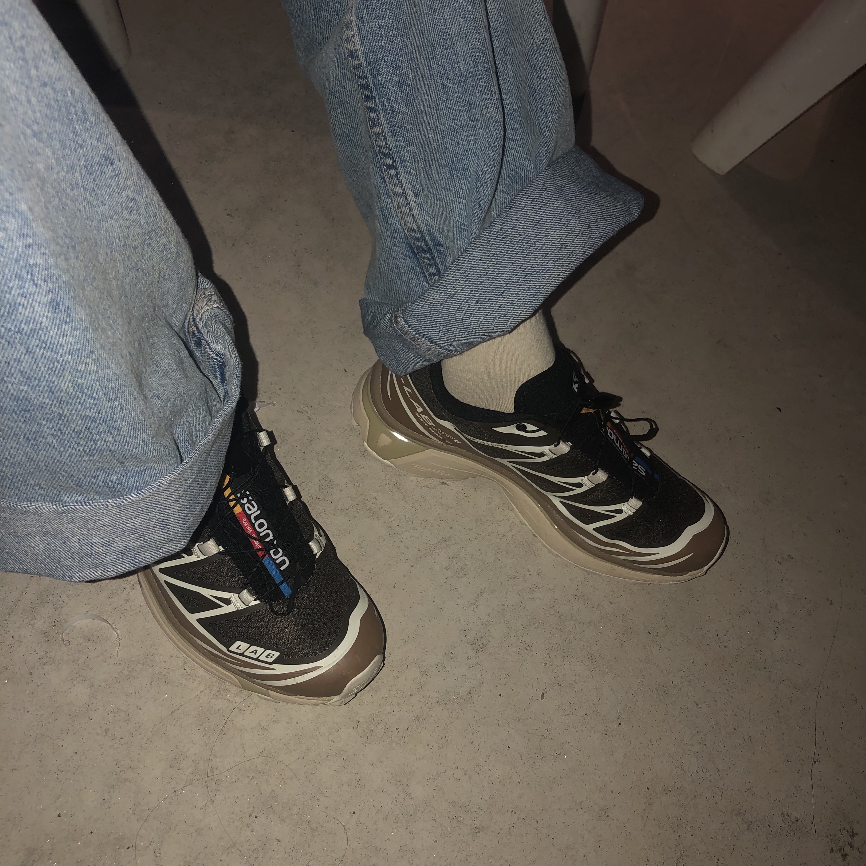 Salomon XT-6 Kangaroo Vanilla Ice 착용 스타일