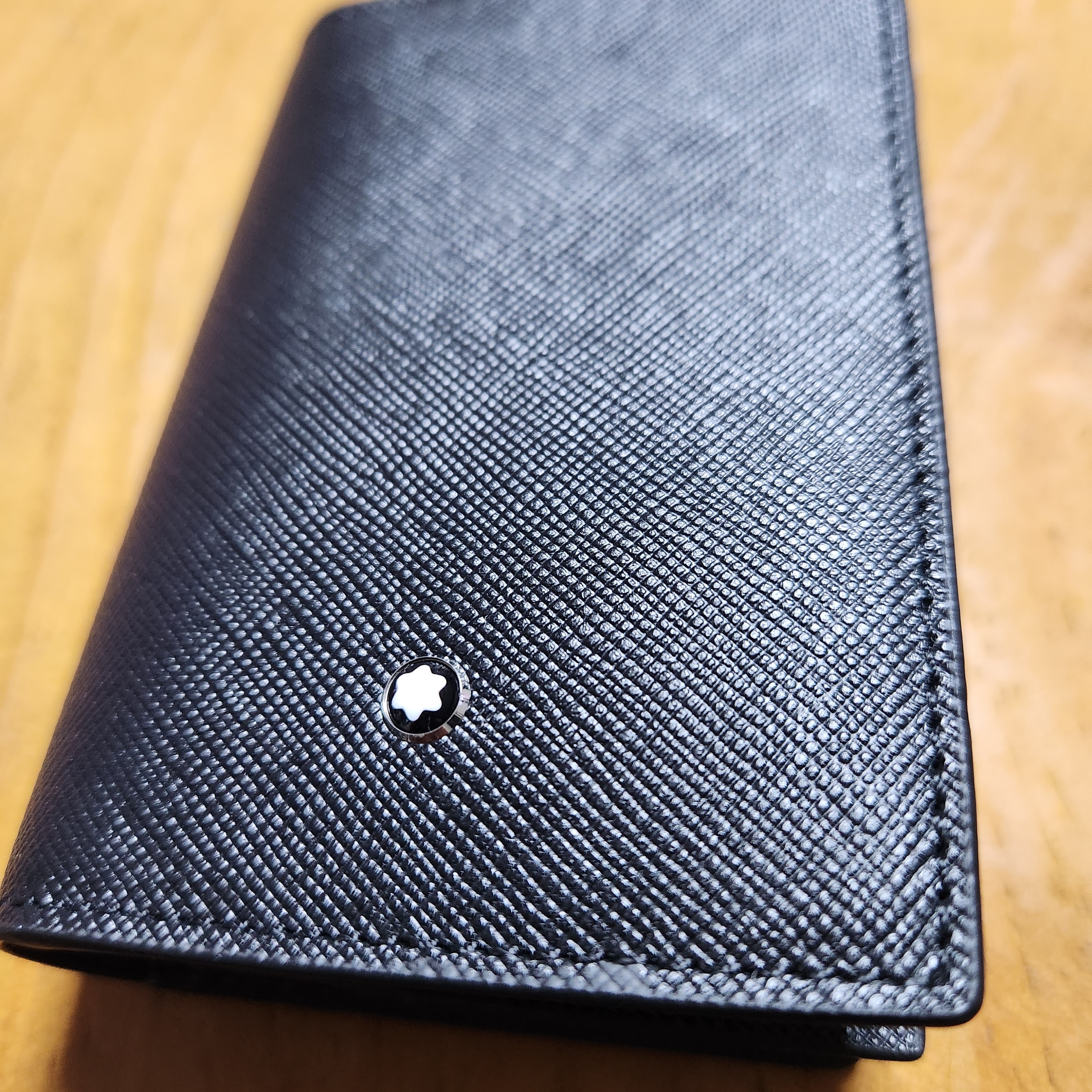 Montblanc Sartorial Business Card Holder Black 착용 스타일 - 1