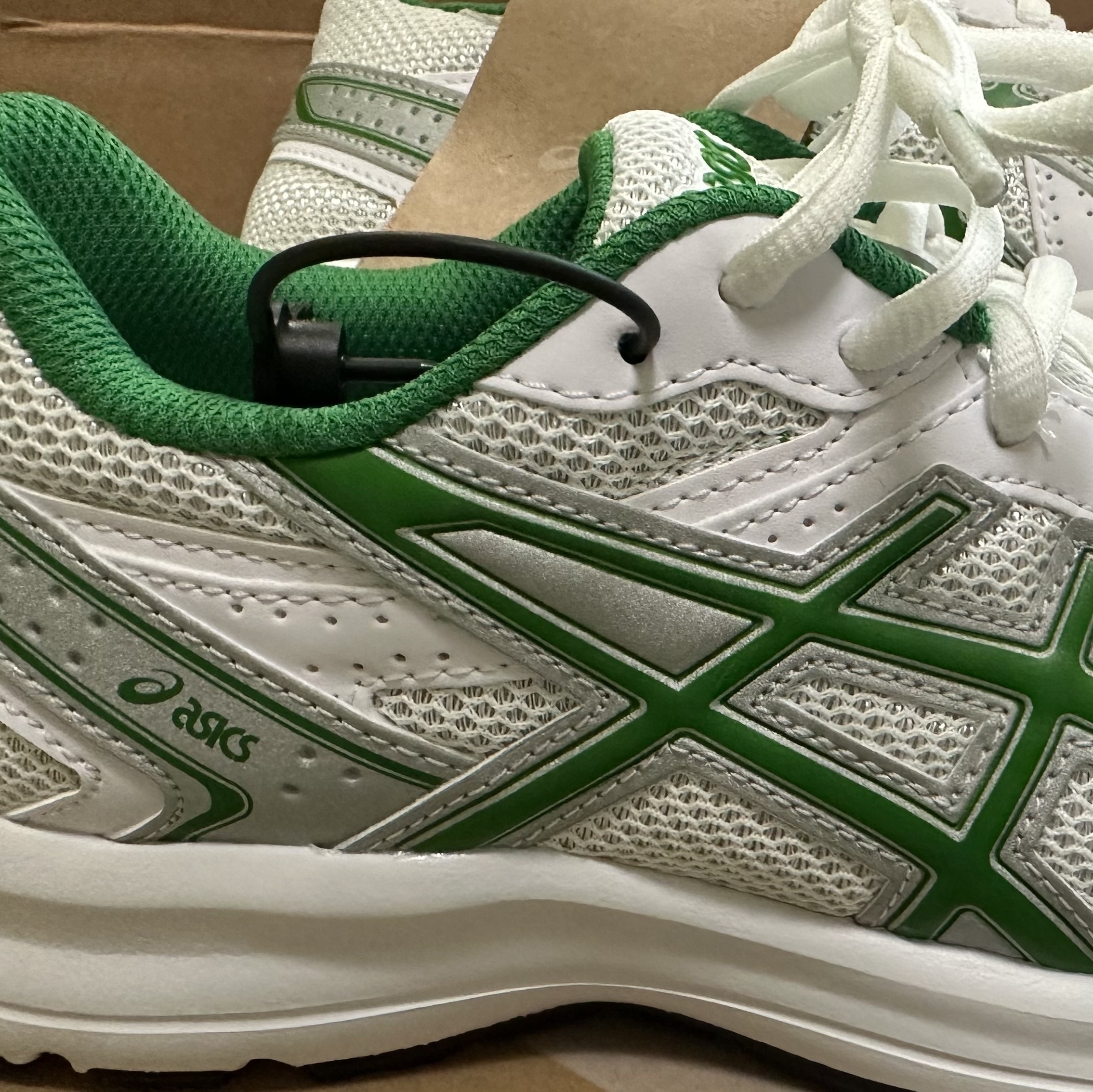 Asics Jog 100 S White Green - 2E Wide 착용 스타일 - 2