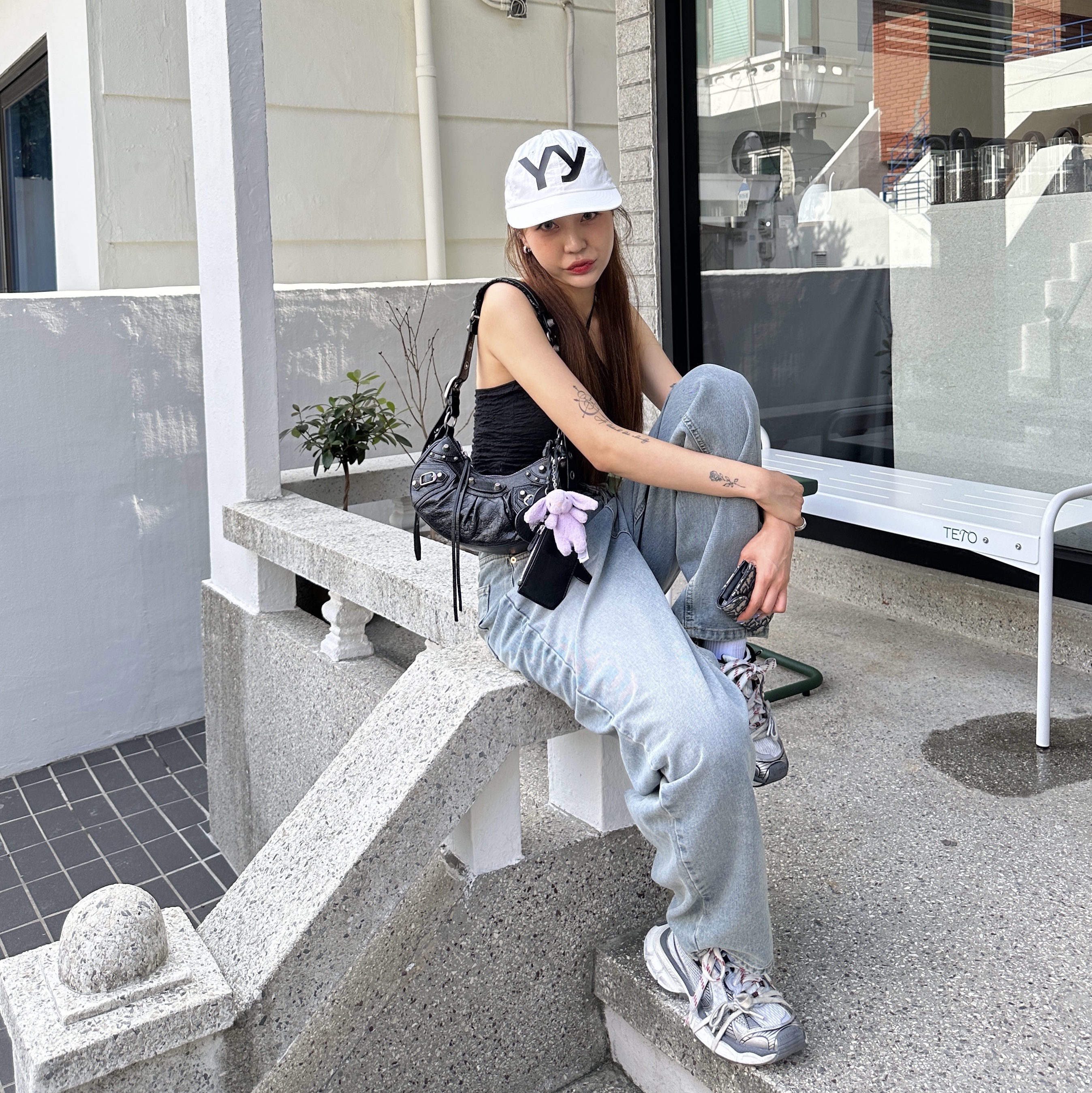 (W) Balenciaga 3XL Sneakers Grey White Red, Balenciaga 3XL Sneakers Grey White Red 착용 스타일 - 3