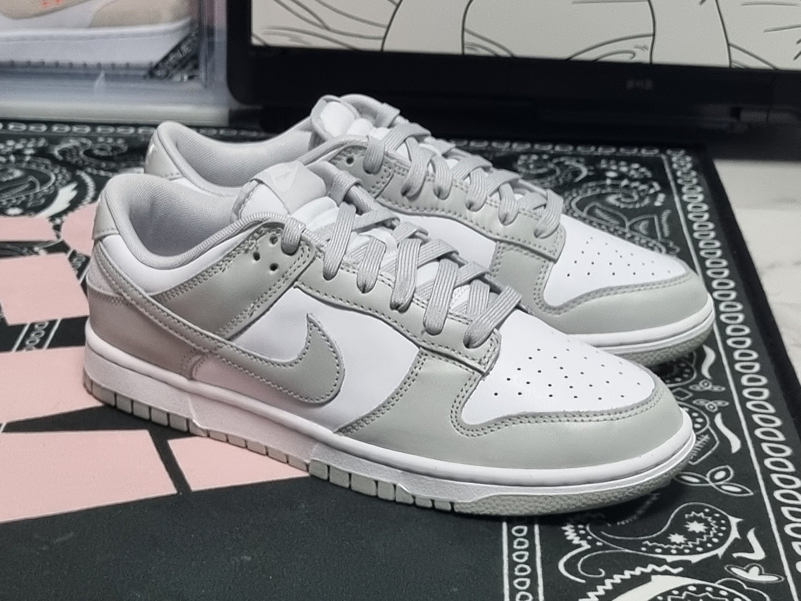Nike Dunk Low Retro Grey Fog 착용 스타일 - 1