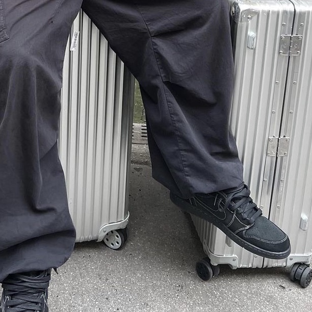 Jordan 1 x Travis Scott Retro Low OG SP Black Phantom 착용 스타일