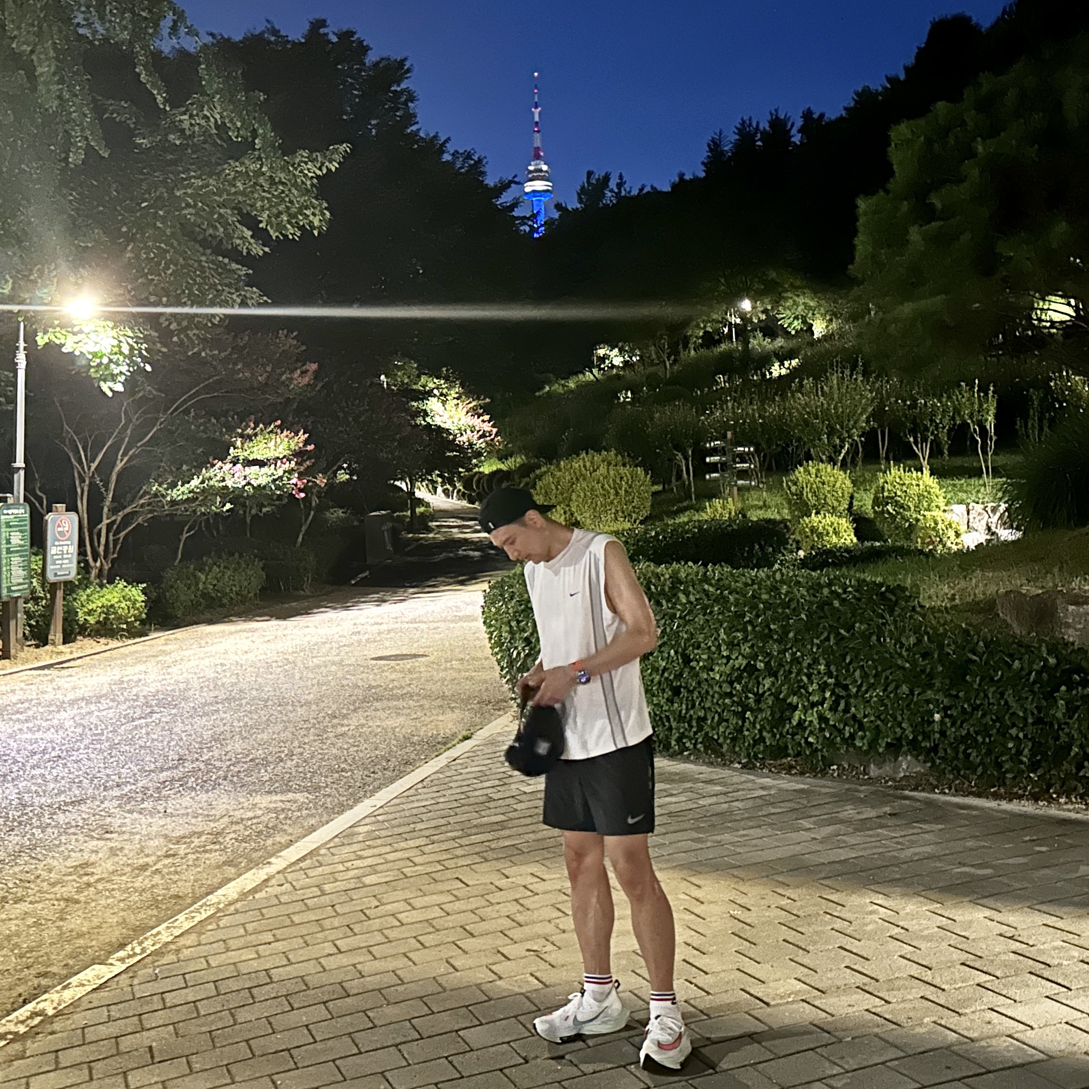 Nike Air Zoom Alphafly Next% Watermelon 착용 스타일 - 3
