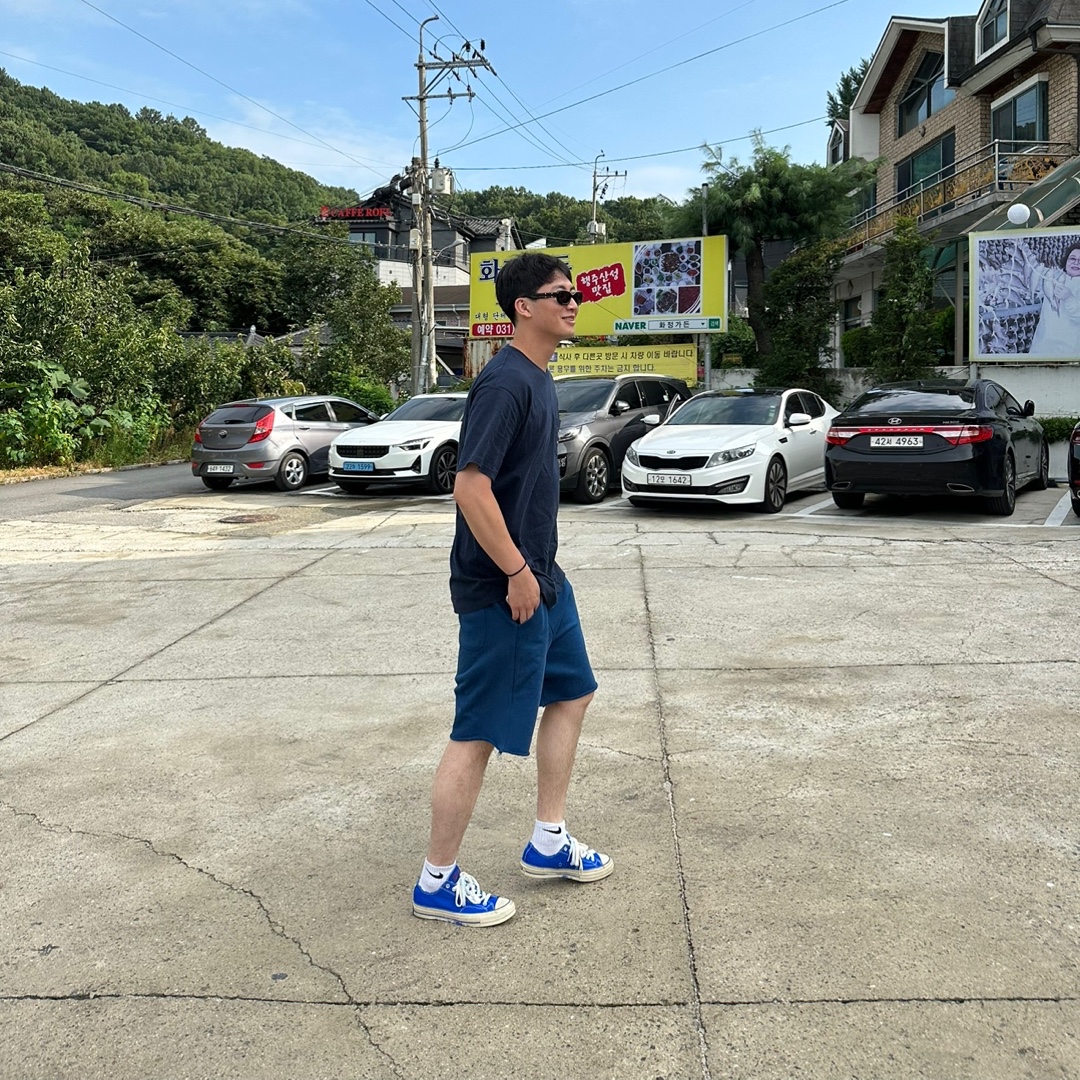 Gentle Monster x Maison Margiela MM004 Black Black, IAB Studio Heavy Sweatshorts Navy - 23FW 착용 스타일 - 2