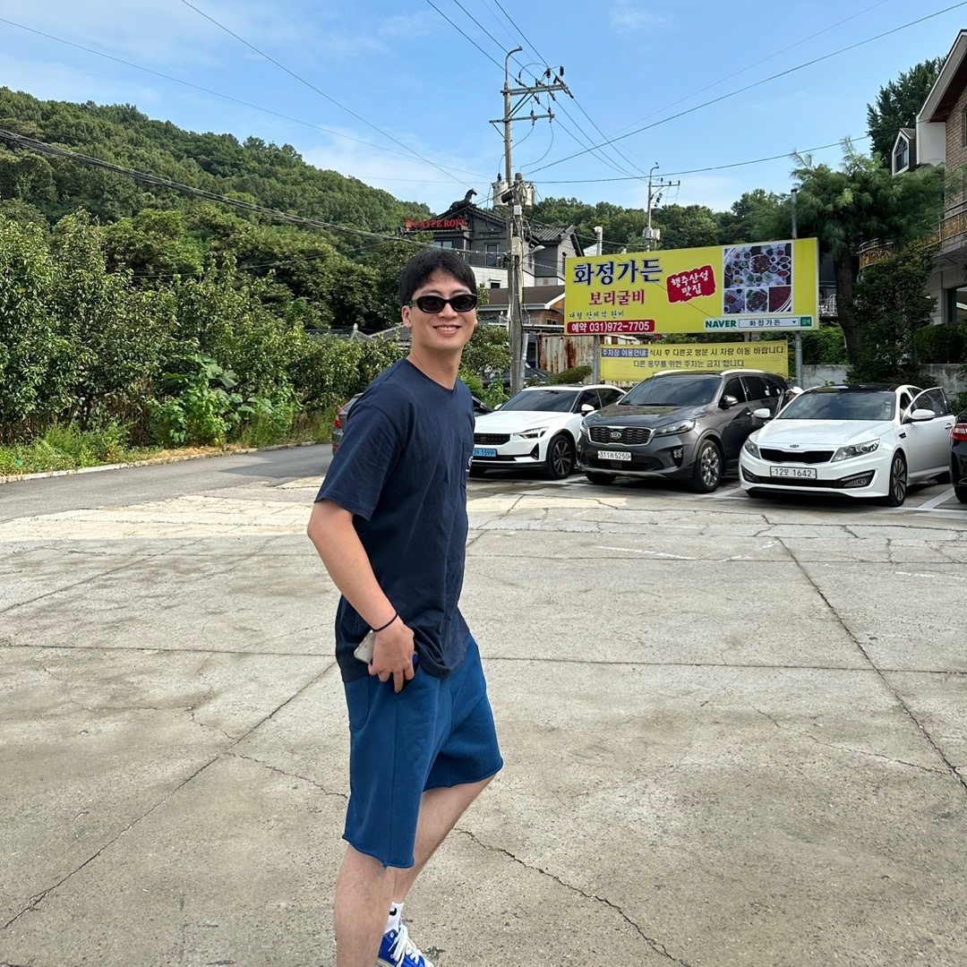 Gentle Monster x Maison Margiela MM004 Black Black, IAB Studio Heavy Sweatshorts Navy - 23FW 착용 스타일 - 1