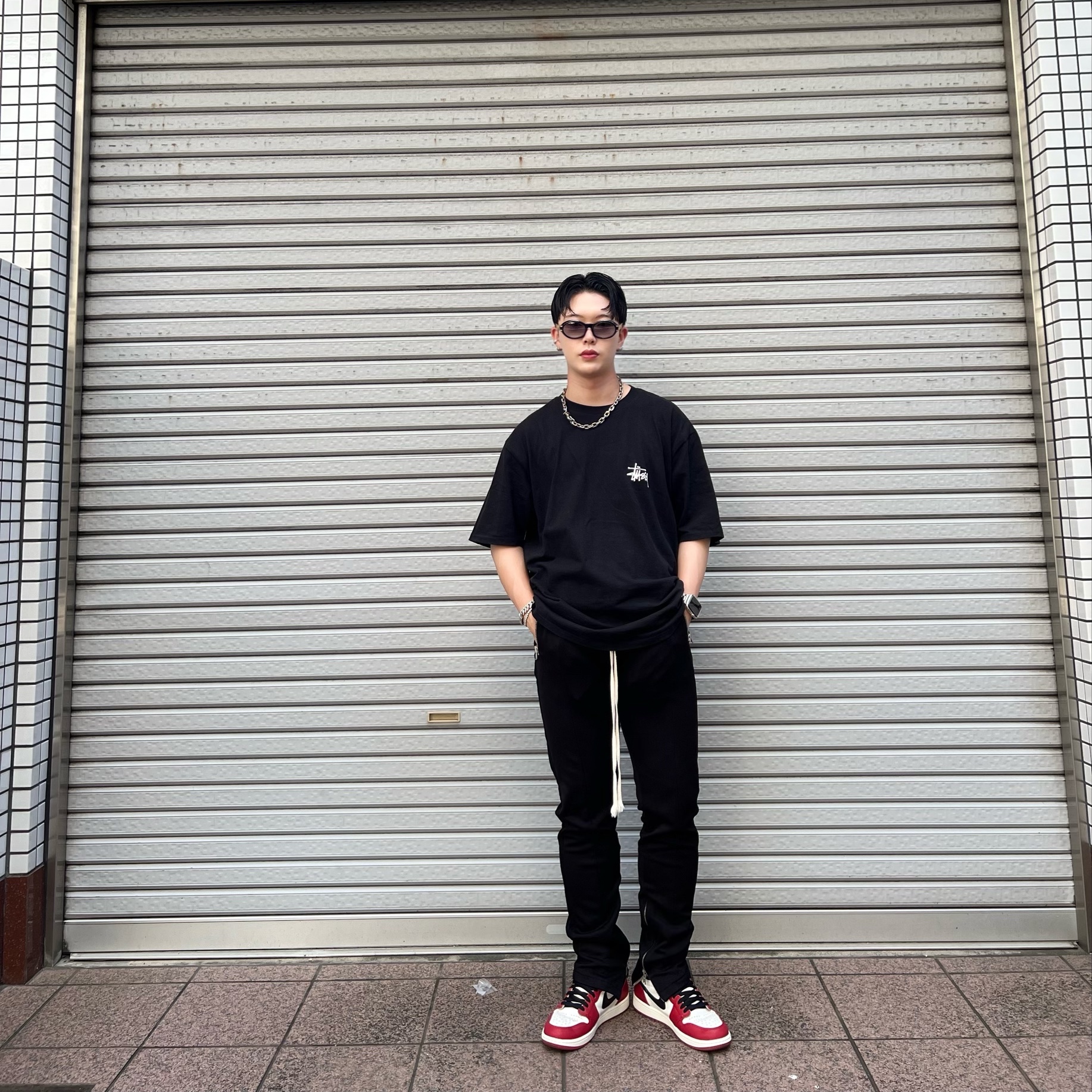 Stussy Basic Stussy T-Shirt Black 2023, Jordan 1 Retro High OG Chicago 2022 착용 스타일 - 1