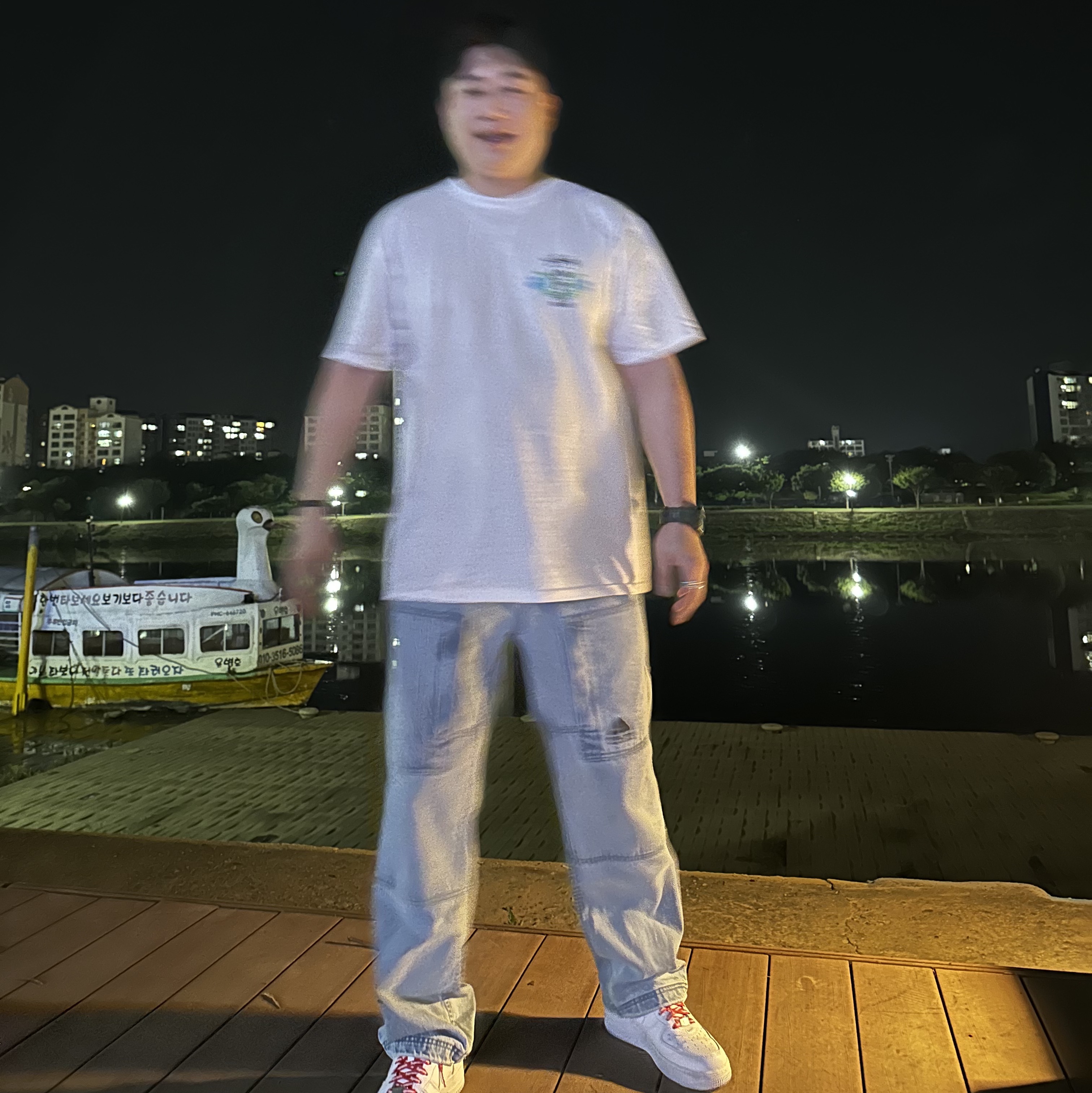 Nike x Supreme Air Force 1 Low White, Supreme x Nike ACG Belted Denim Pants Washed Blue - 22FW 착용 스타일
