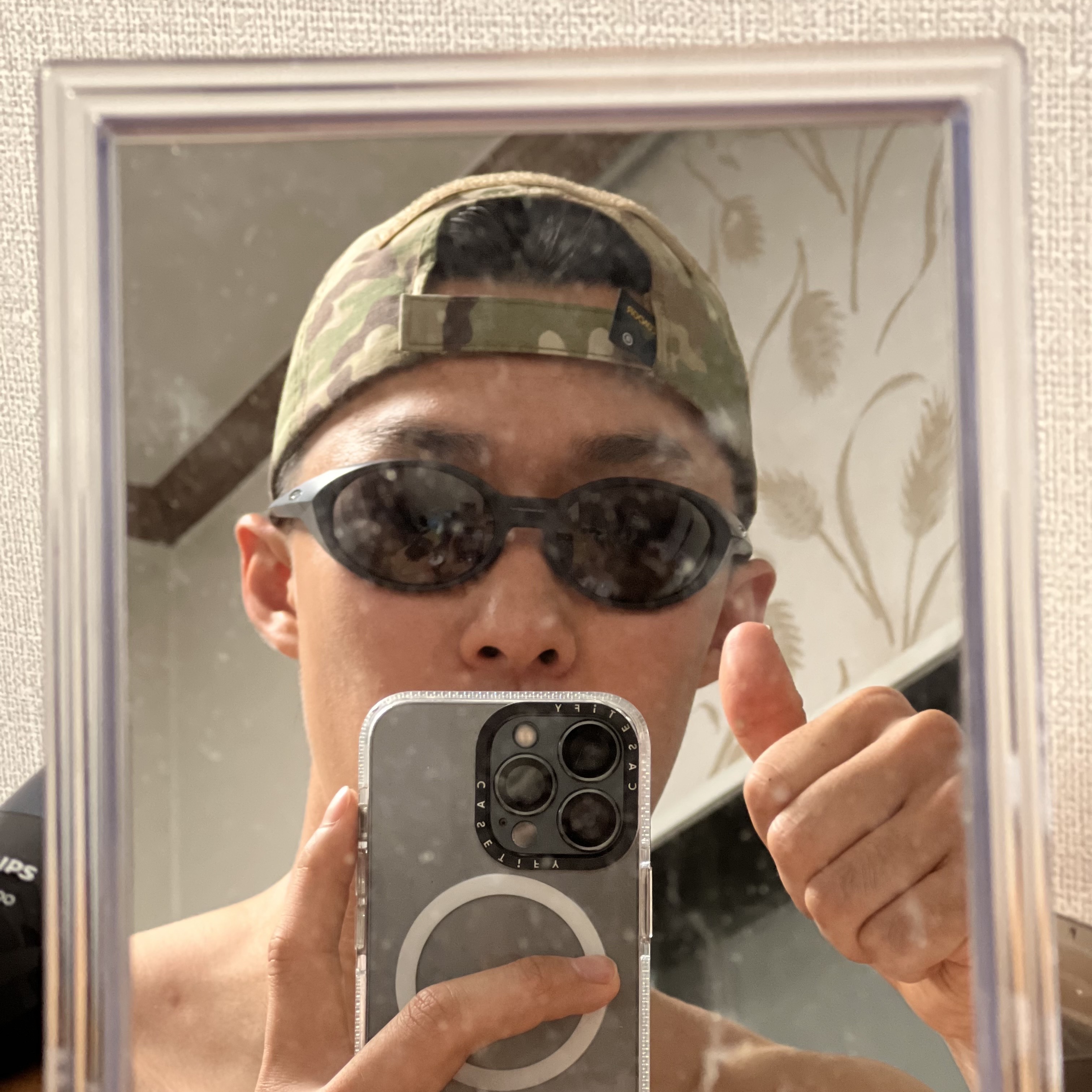 Oakley Eye Jacket Redux Matte Black Frame Prizm Grey Lenses High Bridge Fit 착용 스타일 - 2