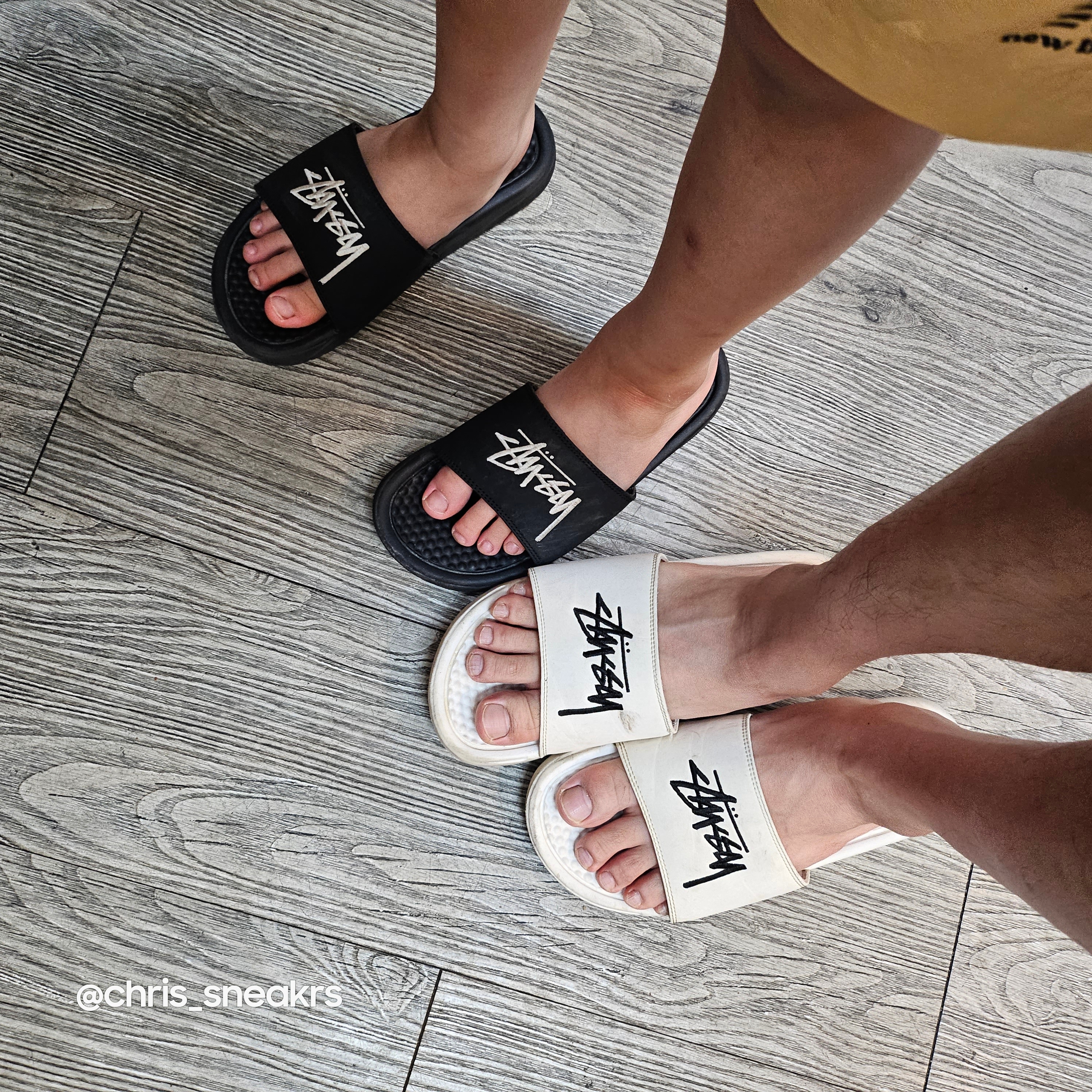 Nike x Stussy Benassi Slide Sail, [KREAM 단독] Won Chaser New Money Shorts Black 착용 스타일 - 3