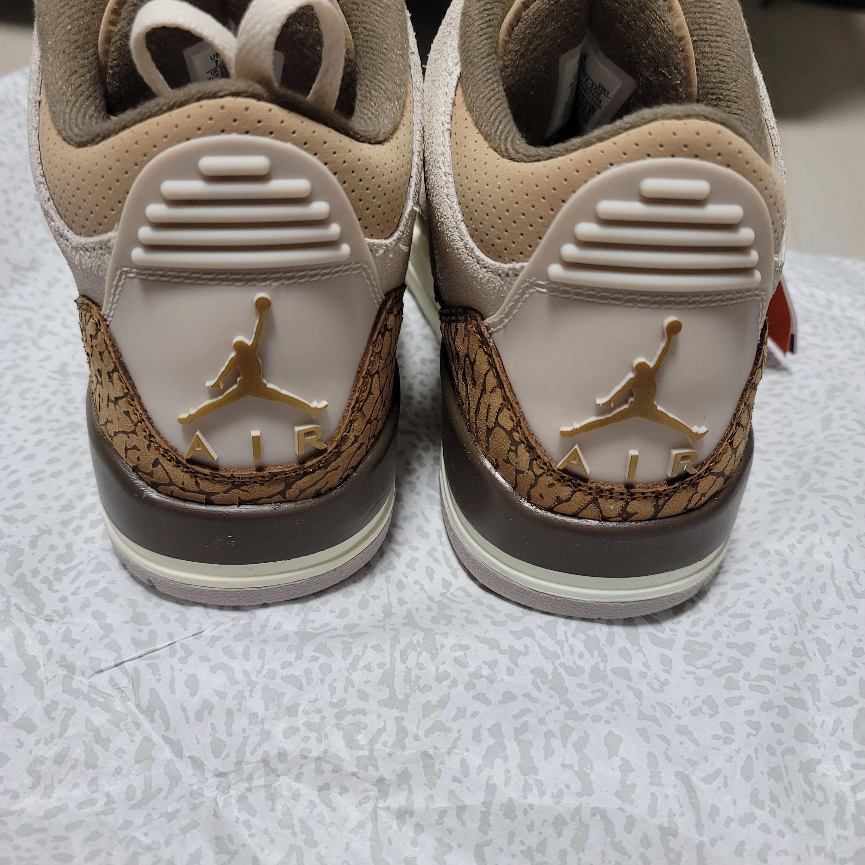 Jordan 3 Retro Orewood Brown 착용 스타일 - 3