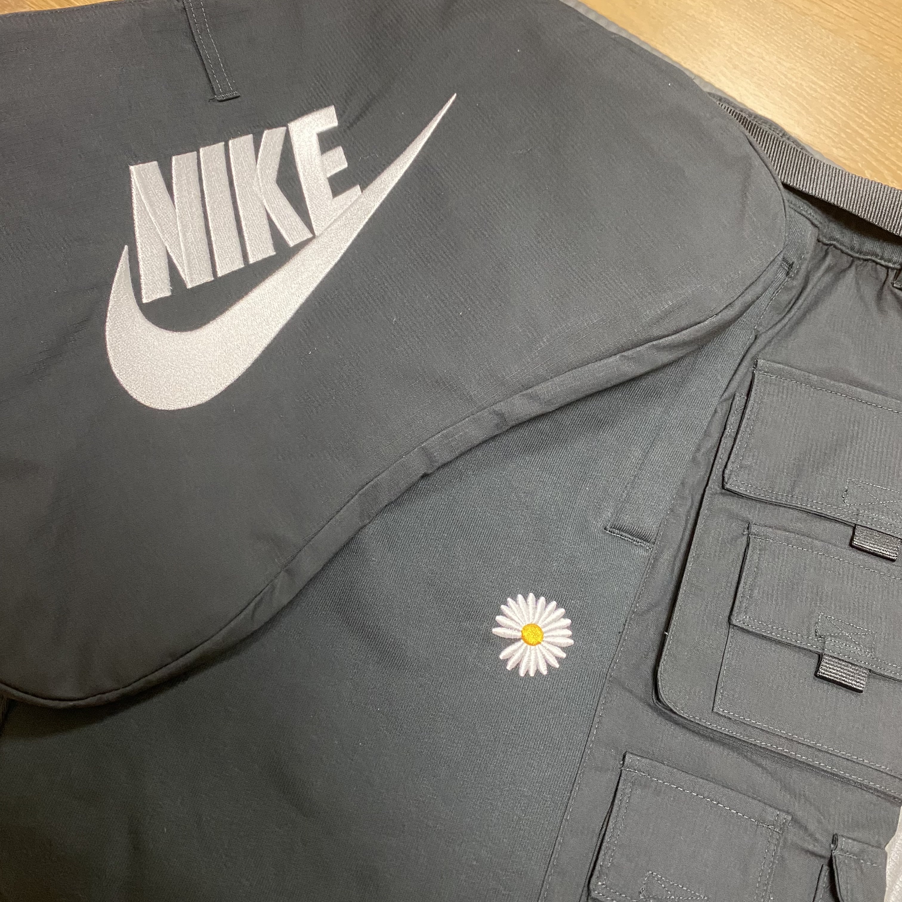 Nike x Peaceminusone Wide Pants Black (DR0096-010) 착용 스타일