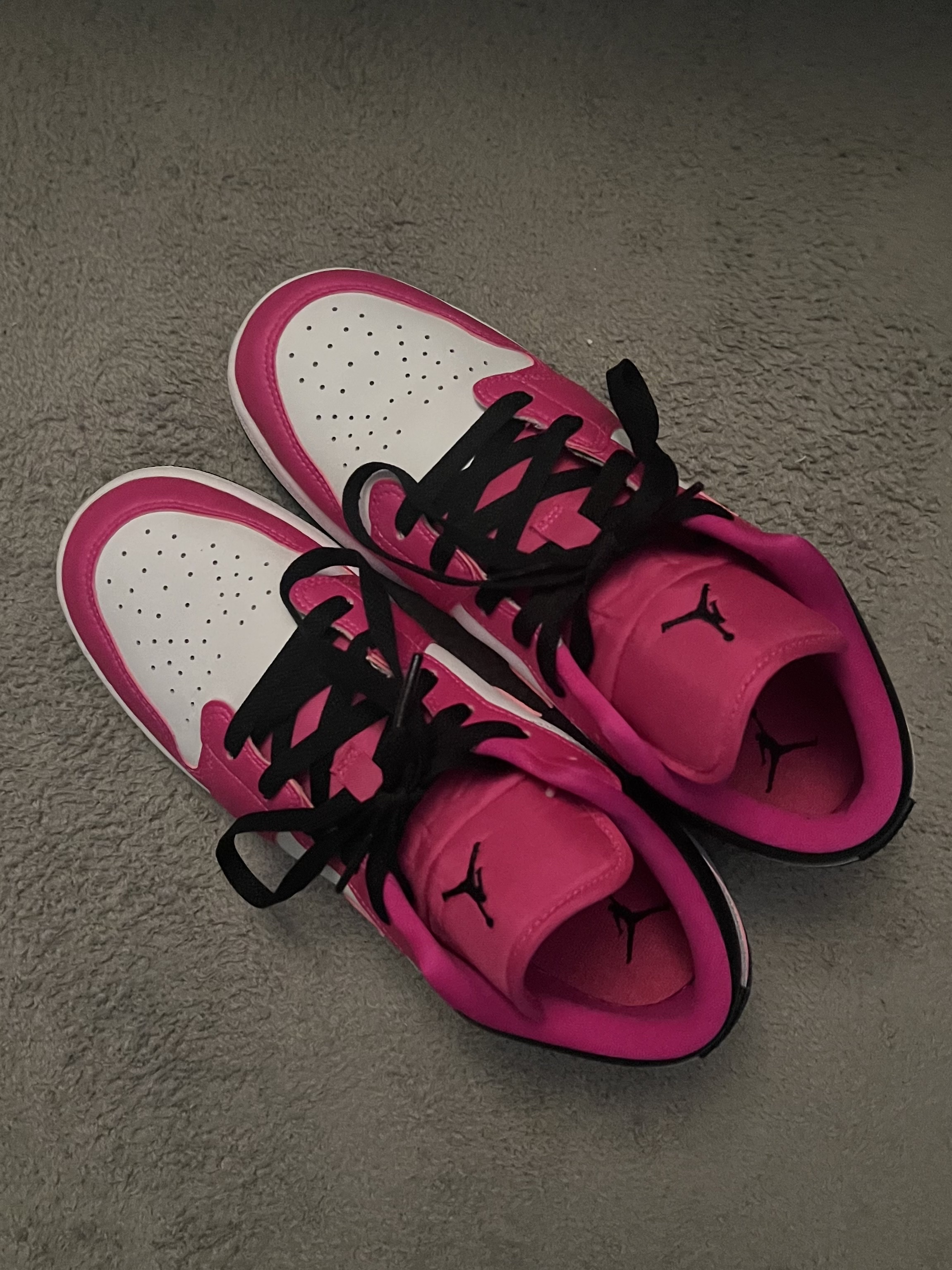 (GS) Jordan 1 Low Fierce Pink 착용 스타일 - 3