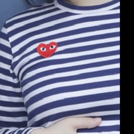 (W) Play Comme des Garcons Striped LS T-Shirt Navy White 착용 스타일