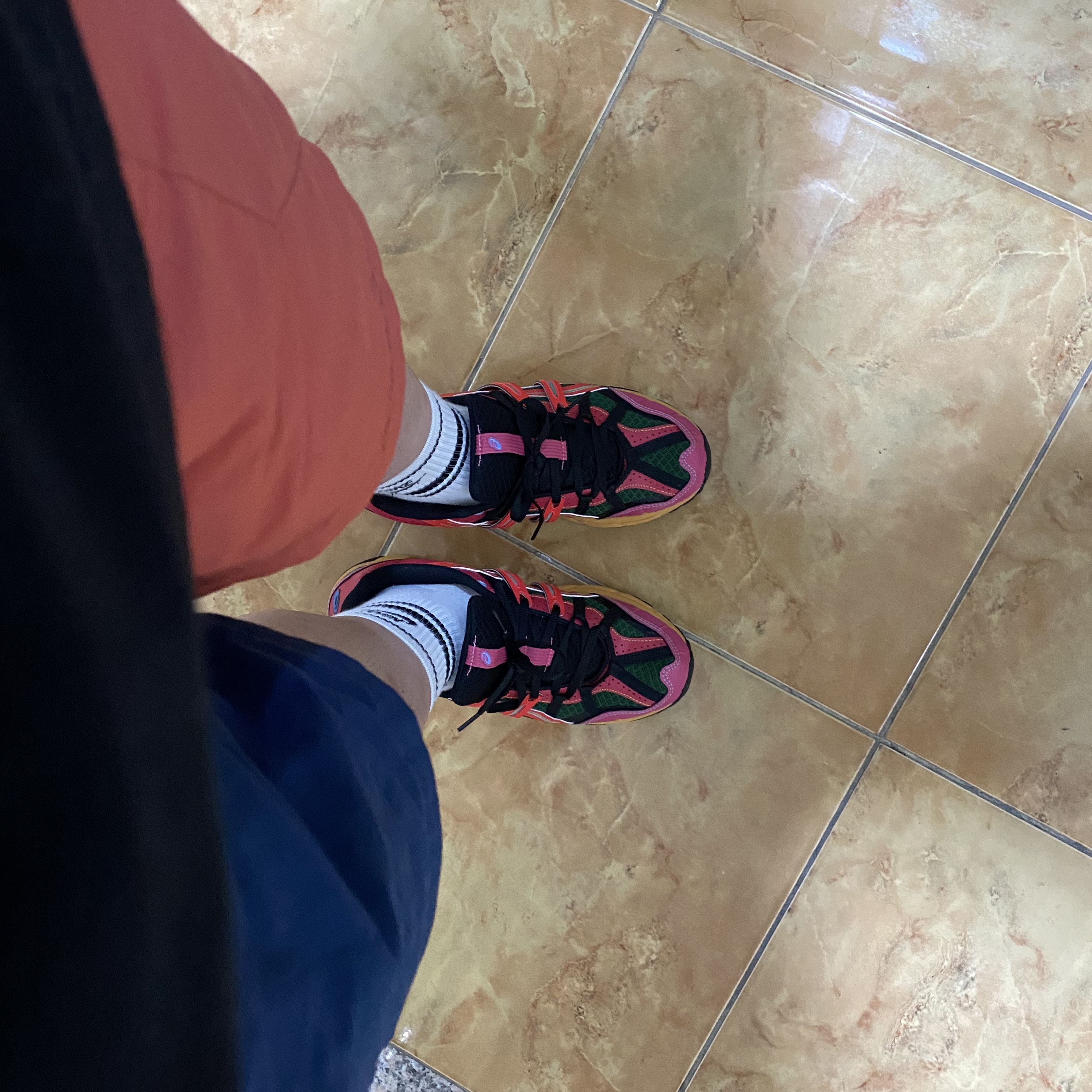 Asics x Andersson Bell Gel-Sonoma 15-50 Bright Rose Evergreen 착용 스타일 - 1