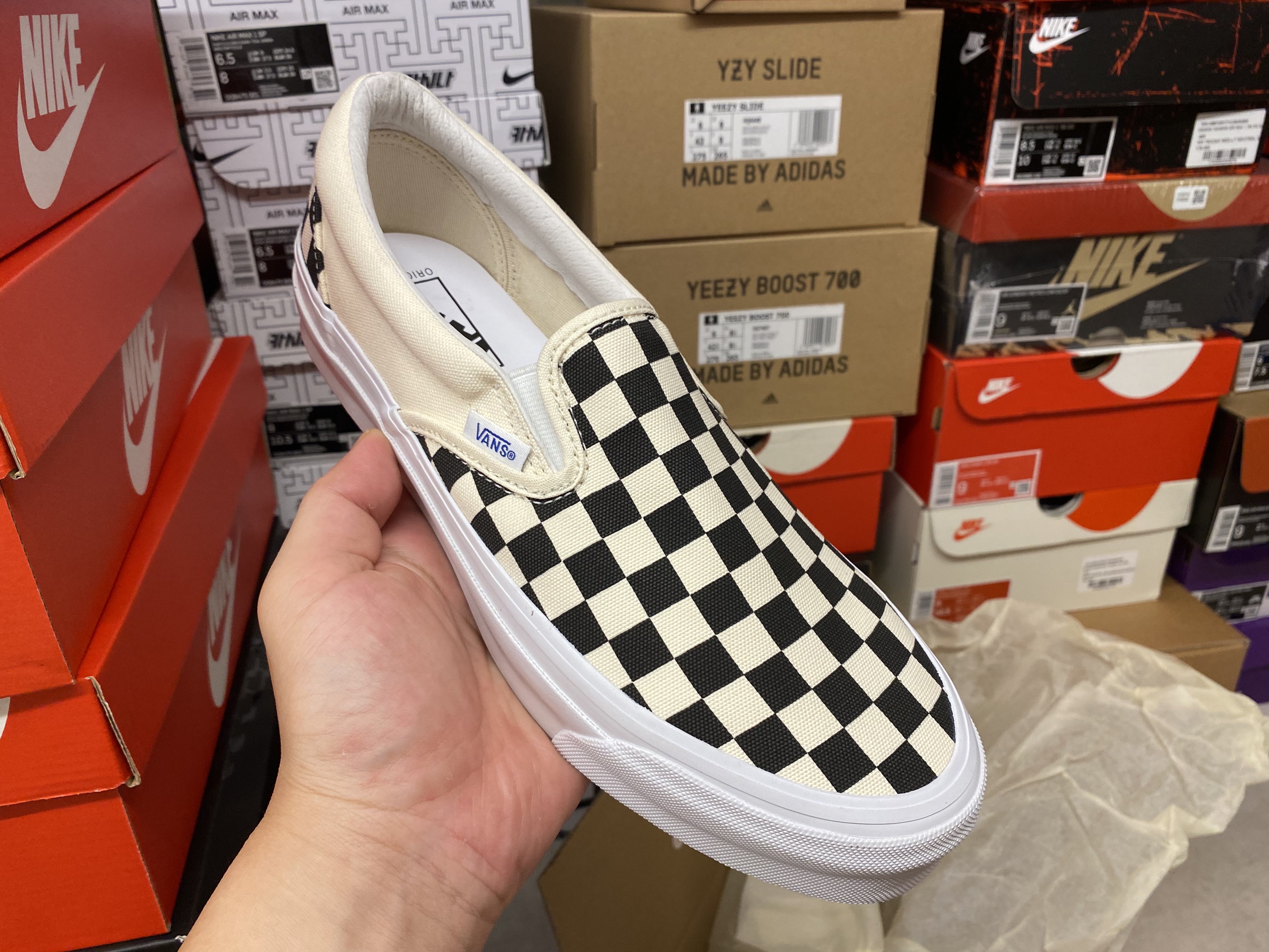 Vans Slip-On Checkerboard 착용 스타일
