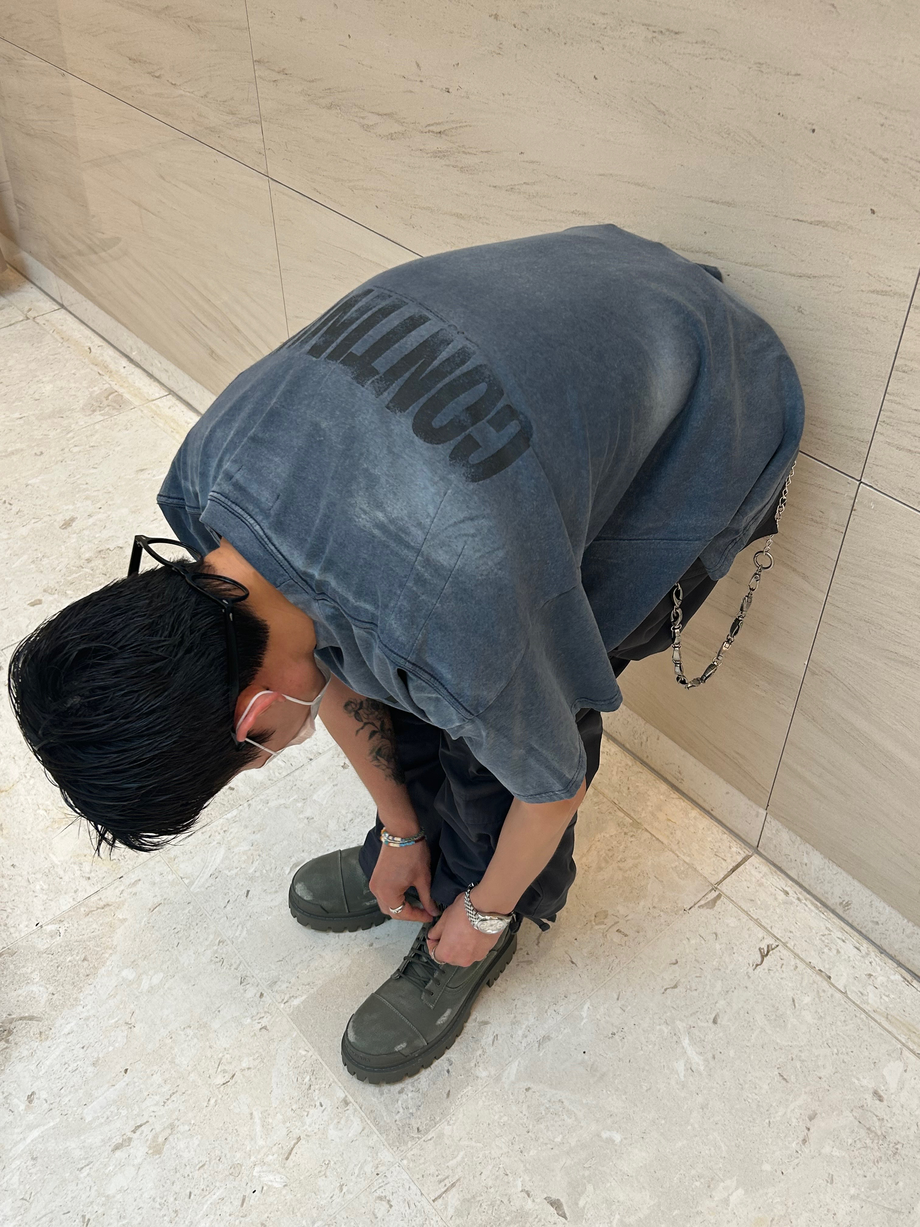Balenciaga Combat Strike 20mm Boot Kaki, Farfromwhat Far Wahsed Drift T-Shirt Navy 착용 스타일 - 5