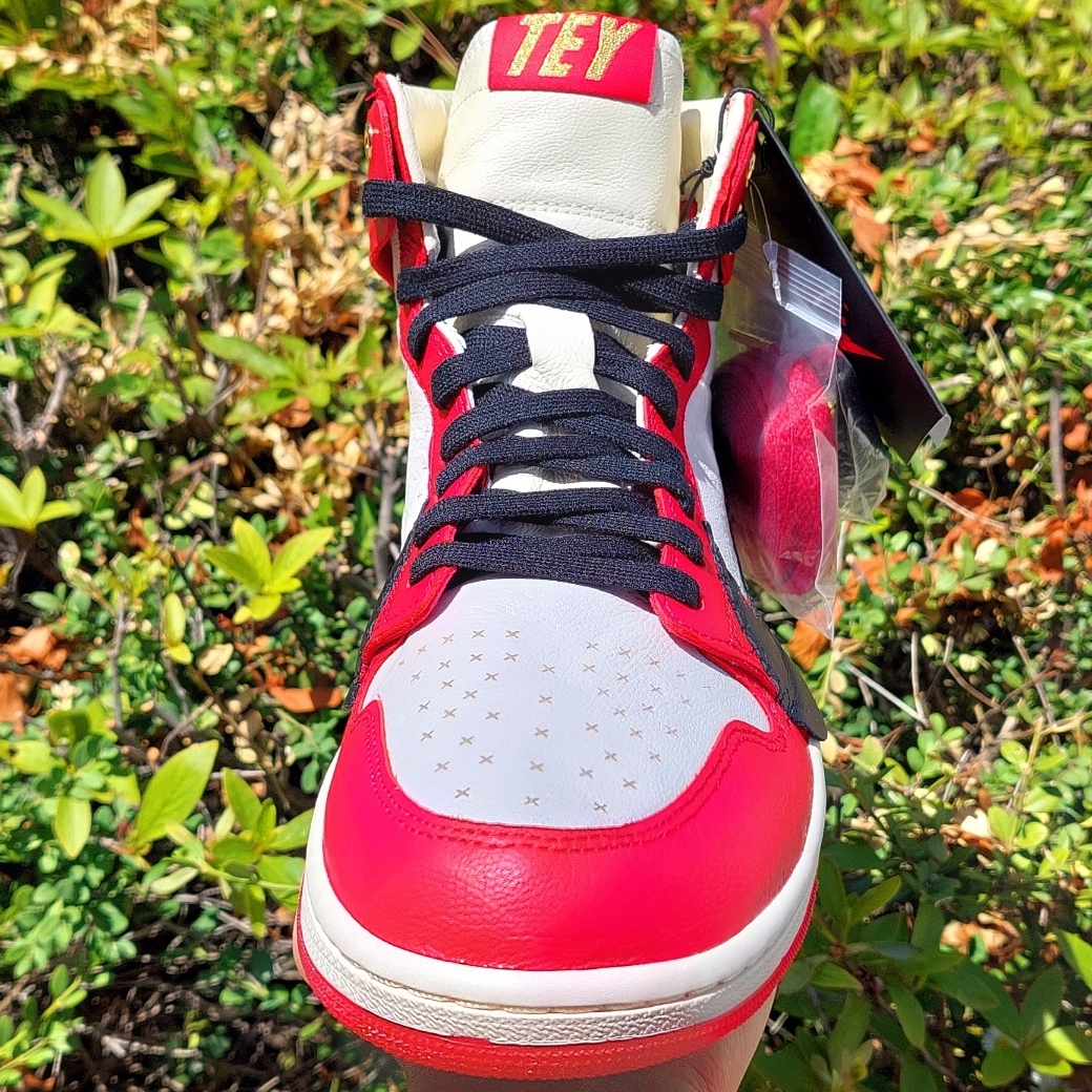 (W) Jordan 1 x Teyana Taylor Zoom CMFT 2 Gym Red 착용 스타일 - 2