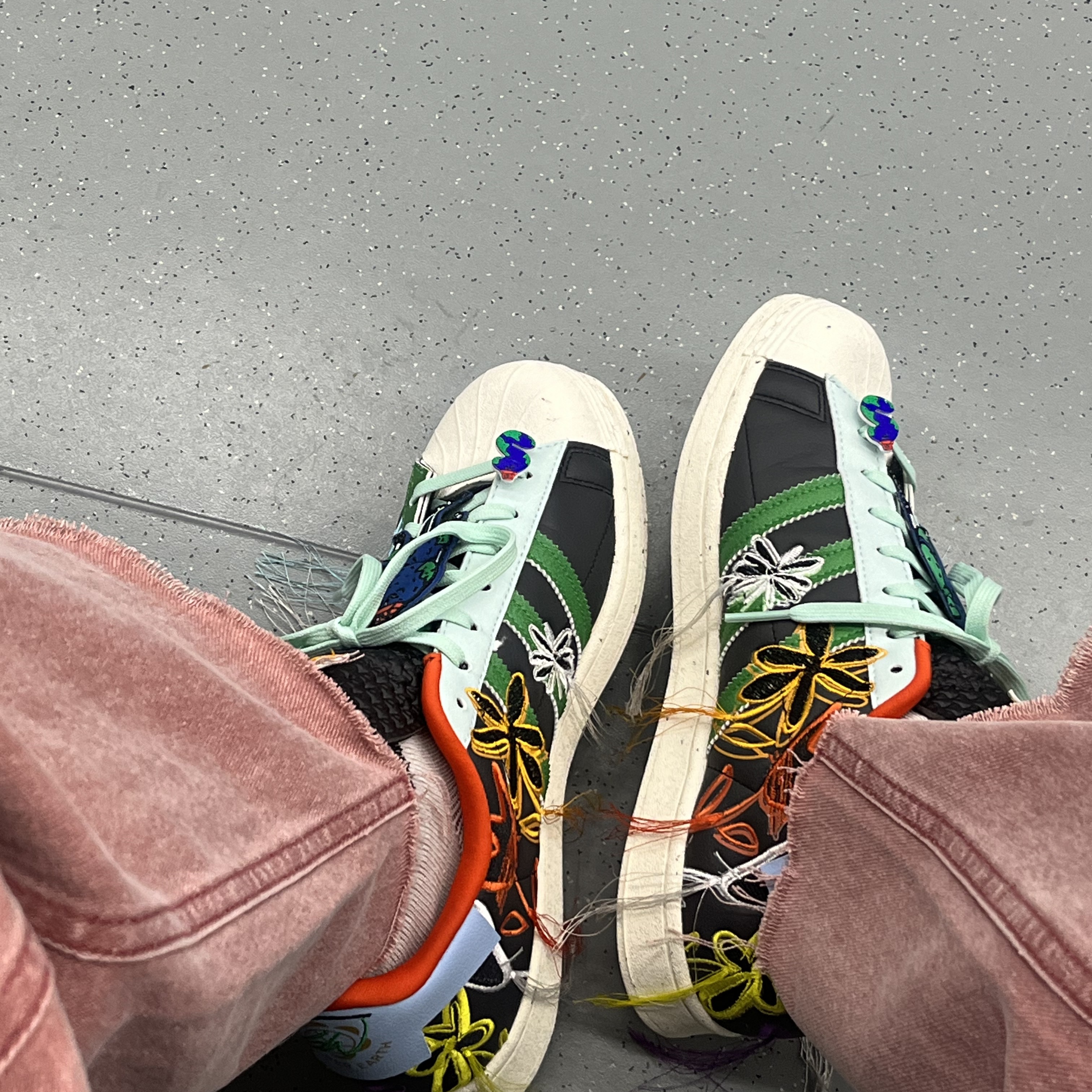 Adidas x Sean Wotherspoon Superstar Superearth Black 착용 스타일