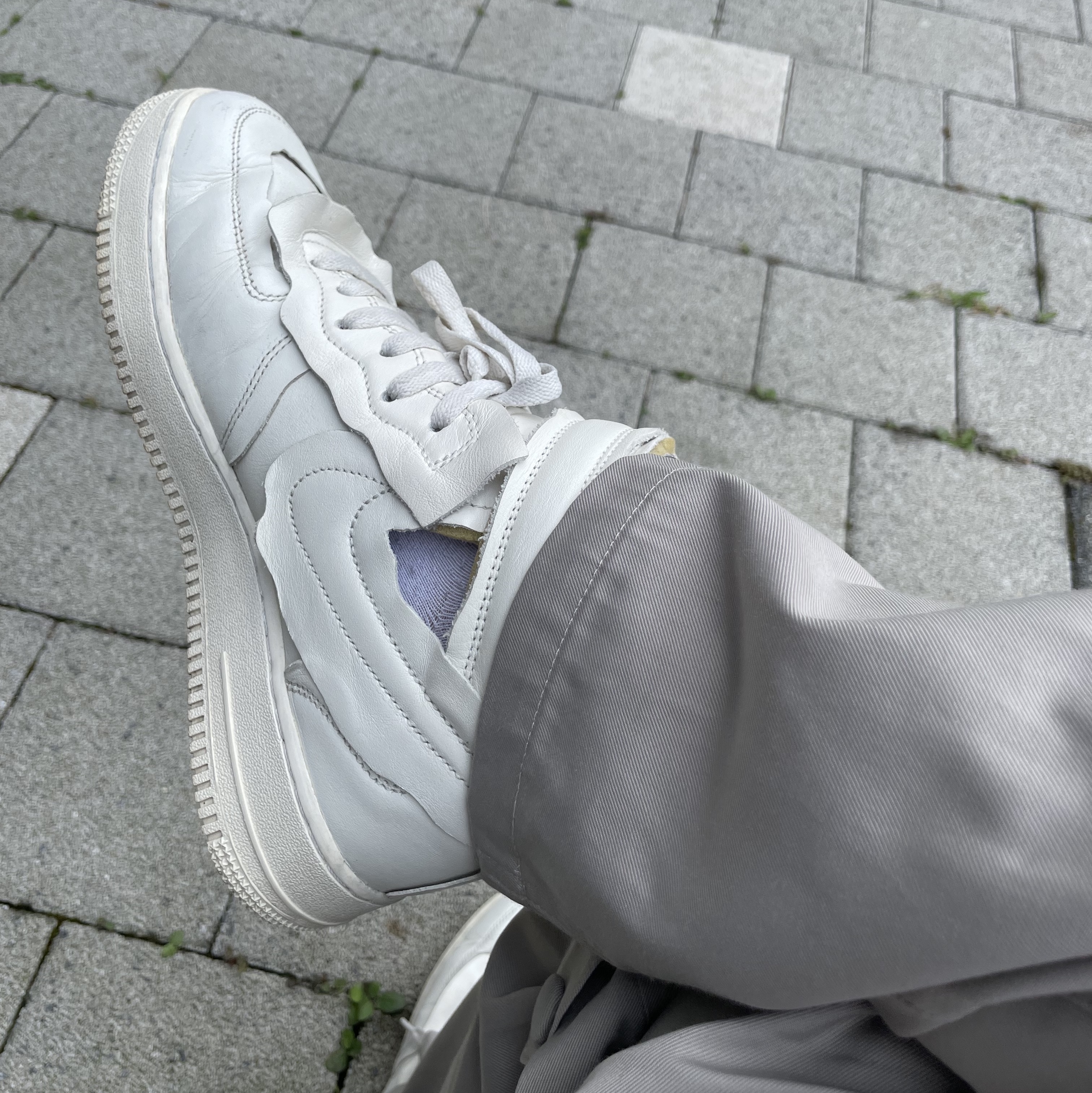 Nike x Comme des Garcons Homme Plus Air Force Mid White 착용 스타일