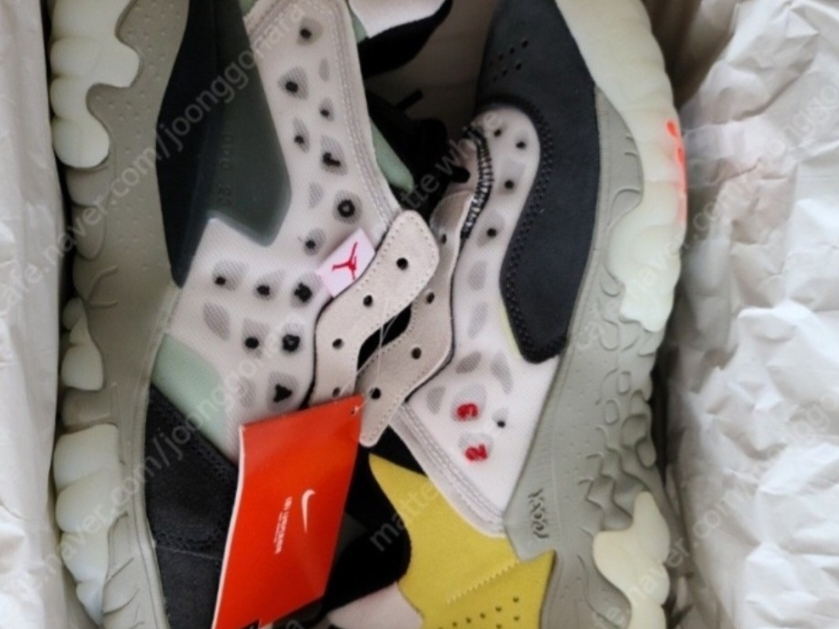 Jordan Delta 2 Thermo White, Jordan Delta 2 Platinum Tint Chile Red 착용 스타일