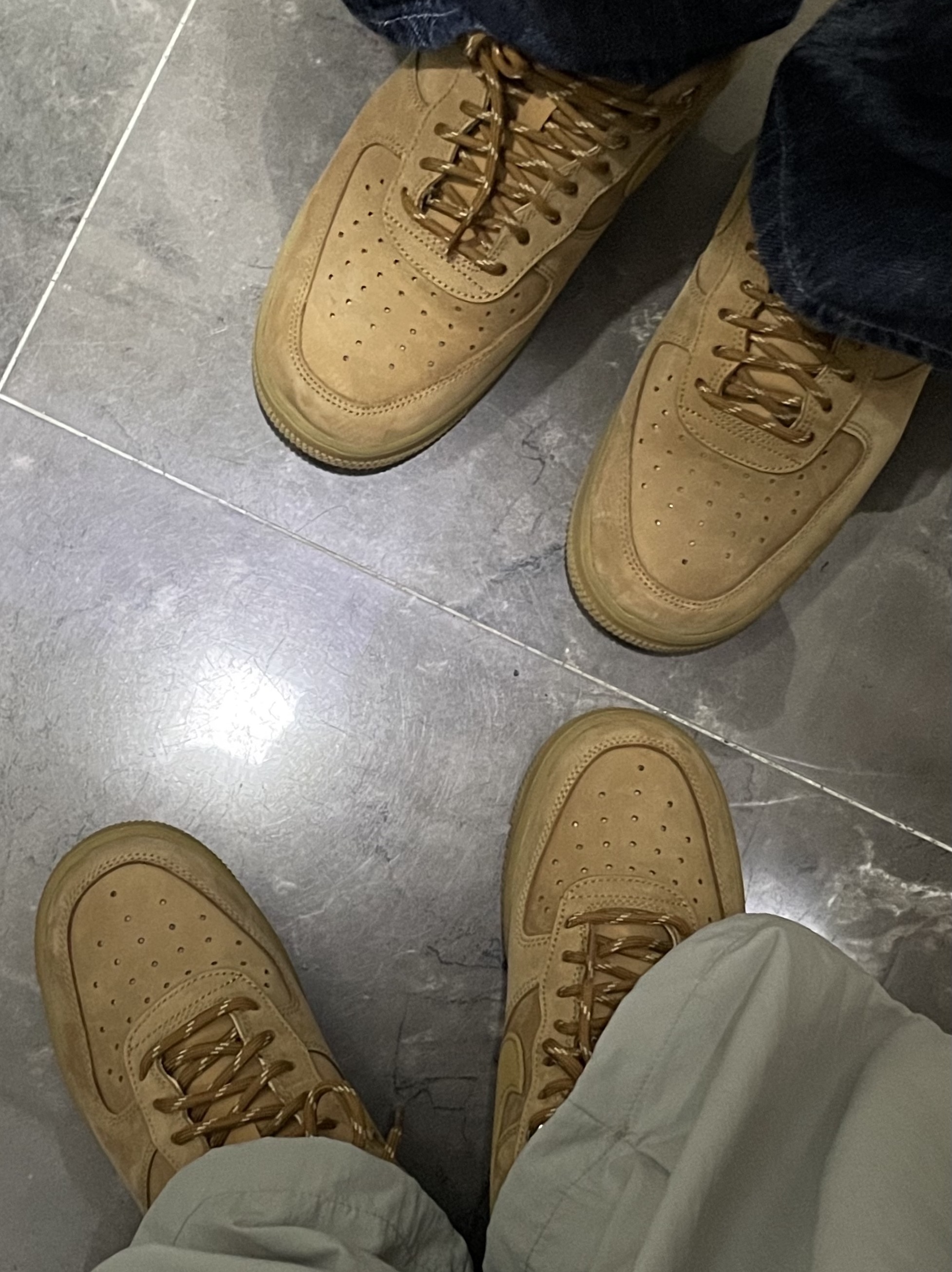 Nike Air Force 1 '07 WB Flax 착용 스타일