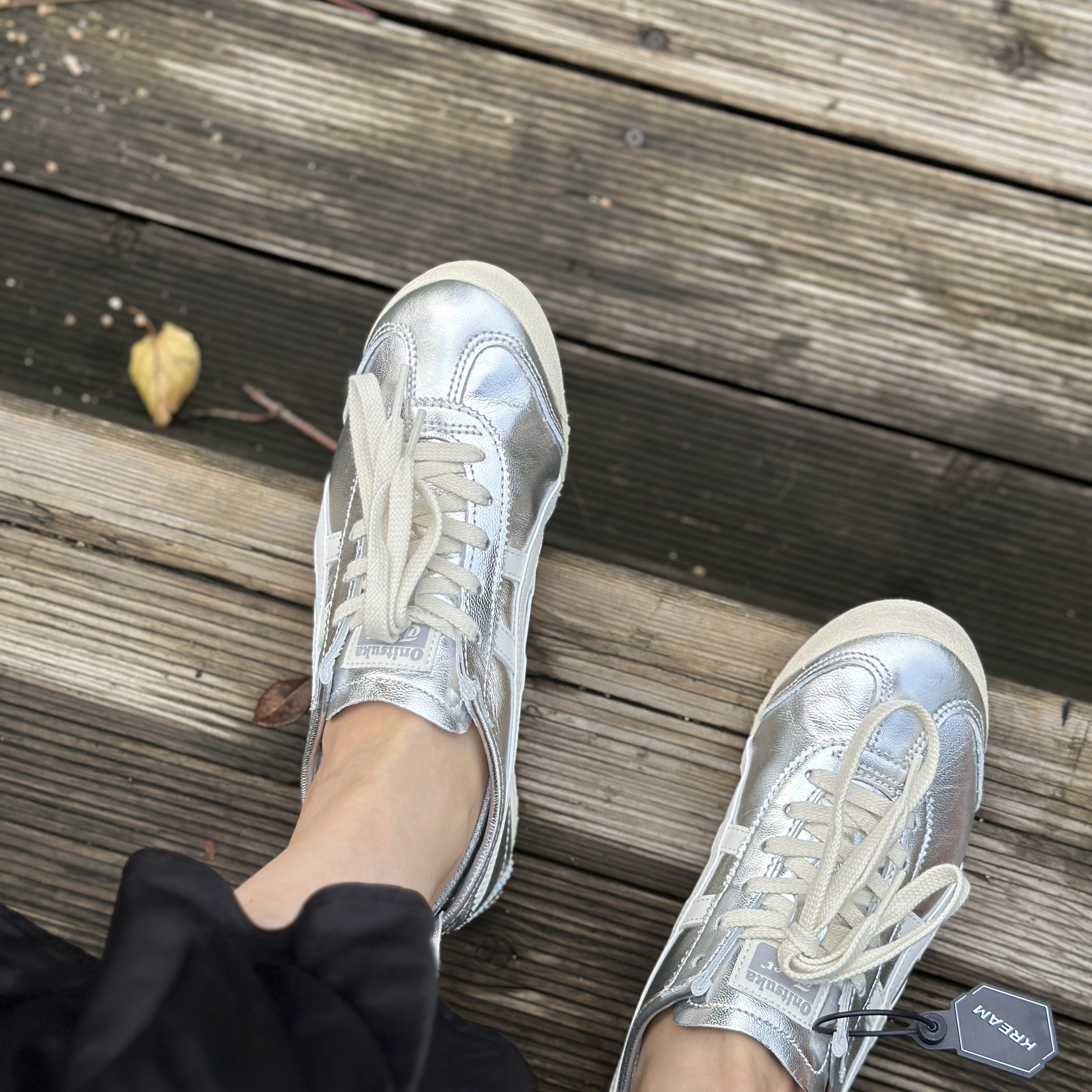 Onitsuka Tiger Mexico 66 White Silver 착용 스타일
