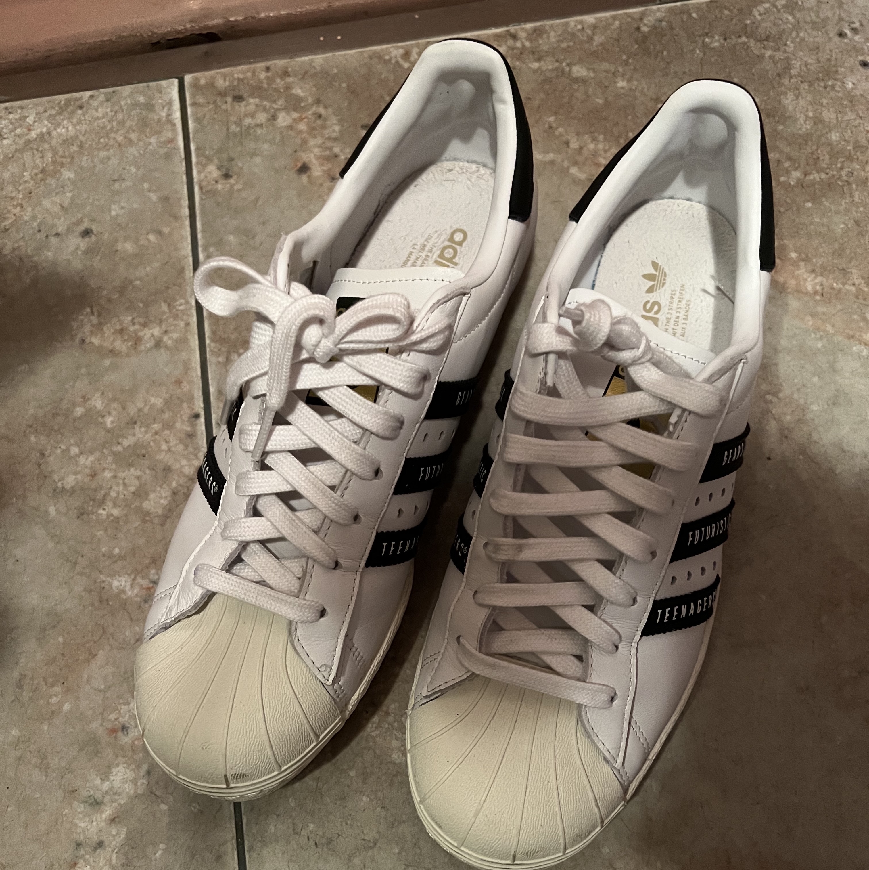 Adidas x Human Made Superstar White Black 착용 스타일