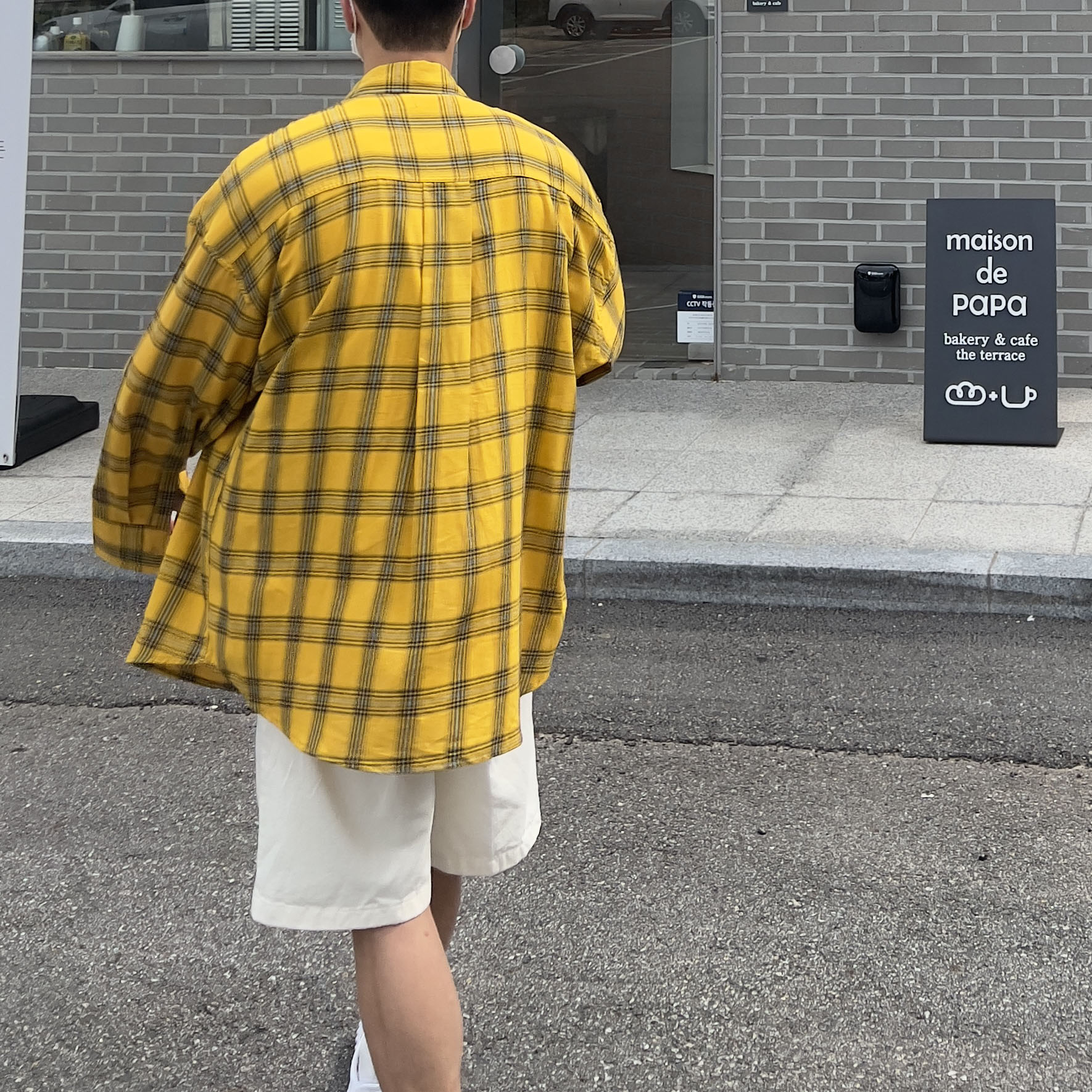 Nike x Jacquemus J Force 1 Low LX SP White 착용 스타일 - 3