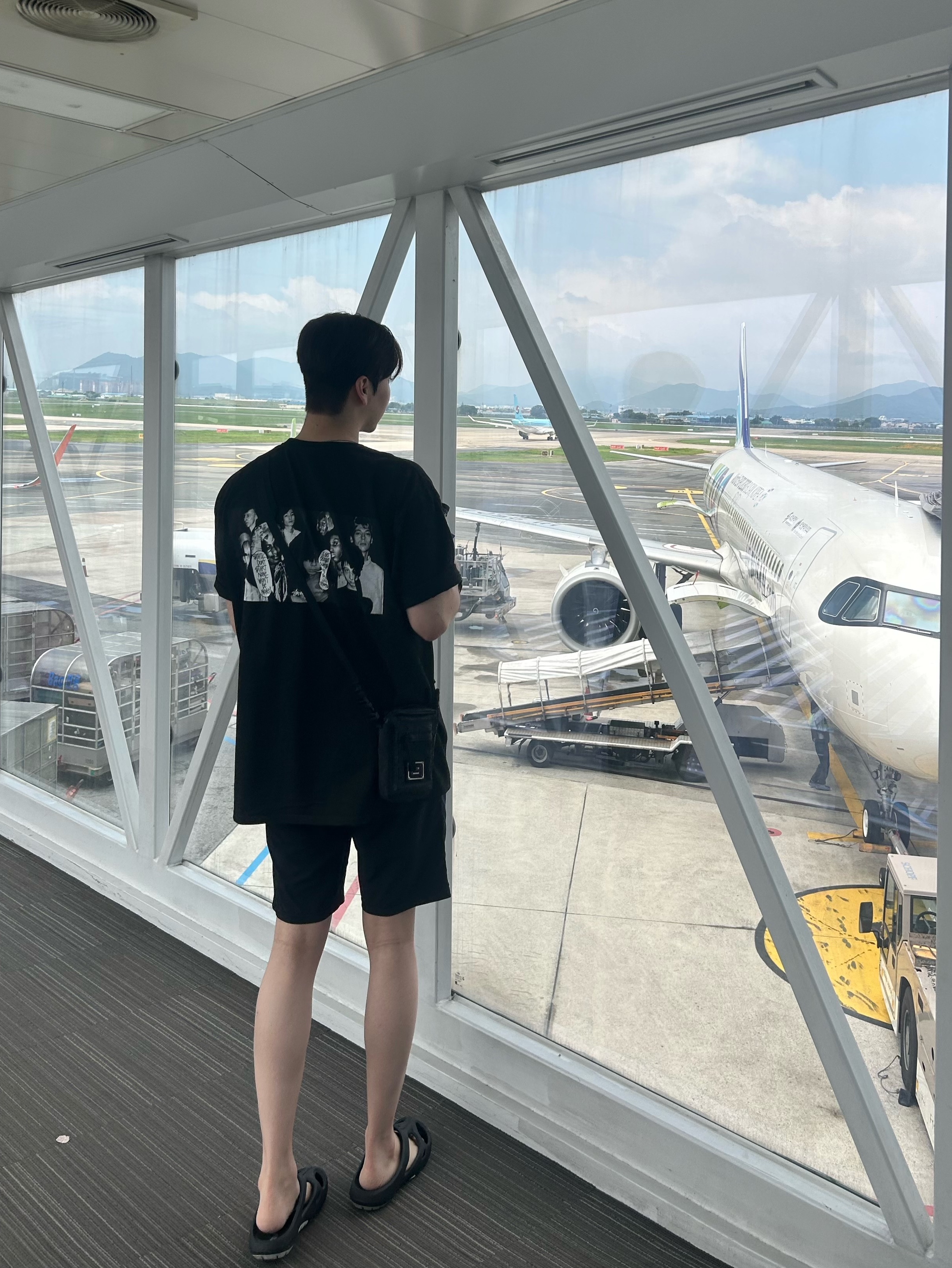 Stussy x Martine Rose Collage Pigment Dyed T-Shirt Black, Keen Shanti Black Dawn Blue 착용 스타일