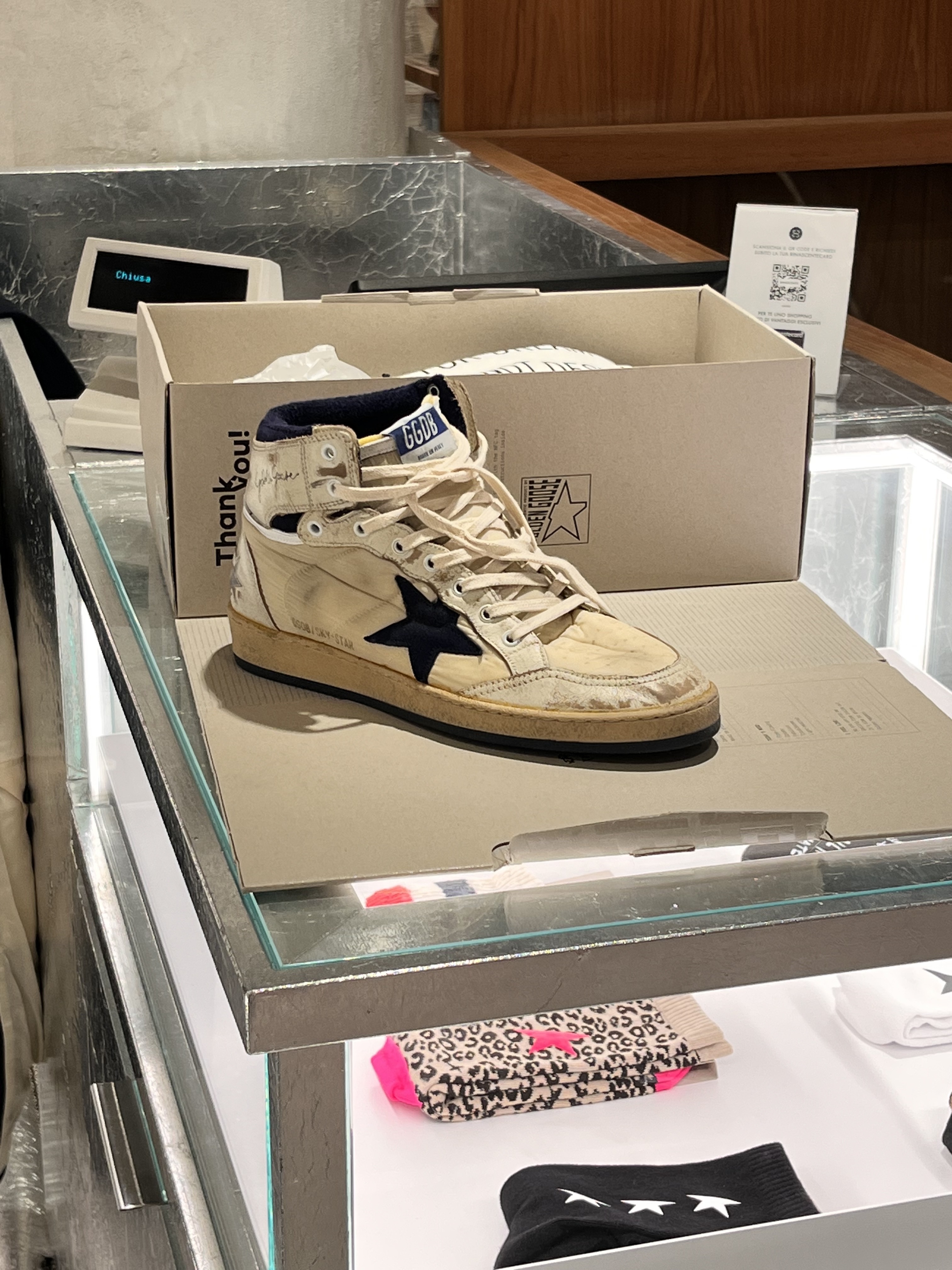 Golden Goose Sky Star Sneakers Cream White Dark Blue 착용 스타일 - 2