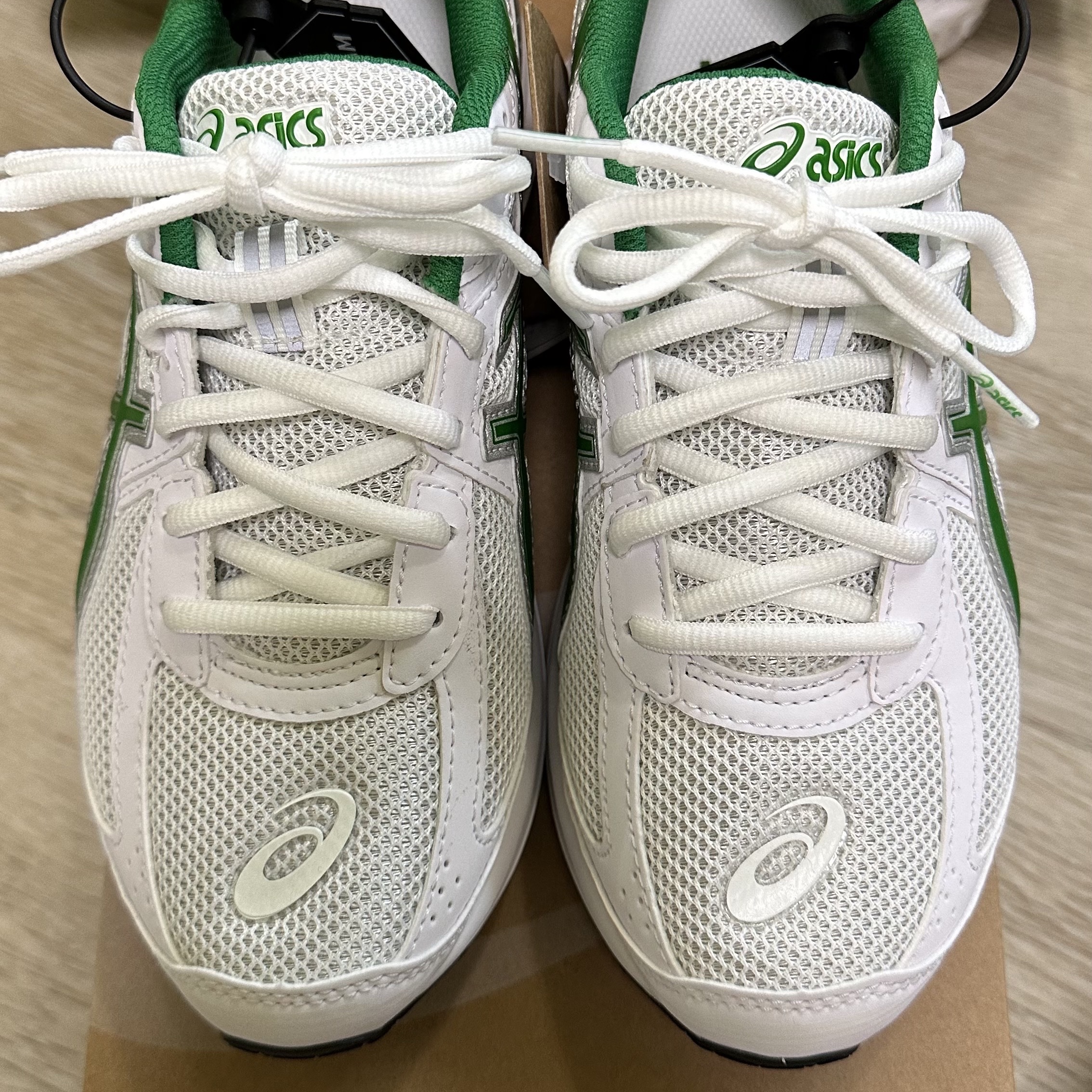 Asics Jog 100 S White Green - 2E Wide 착용 스타일 - 4