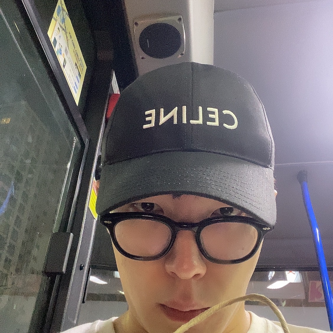 Celine Baseball Cap in Cotton Black 착용 스타일