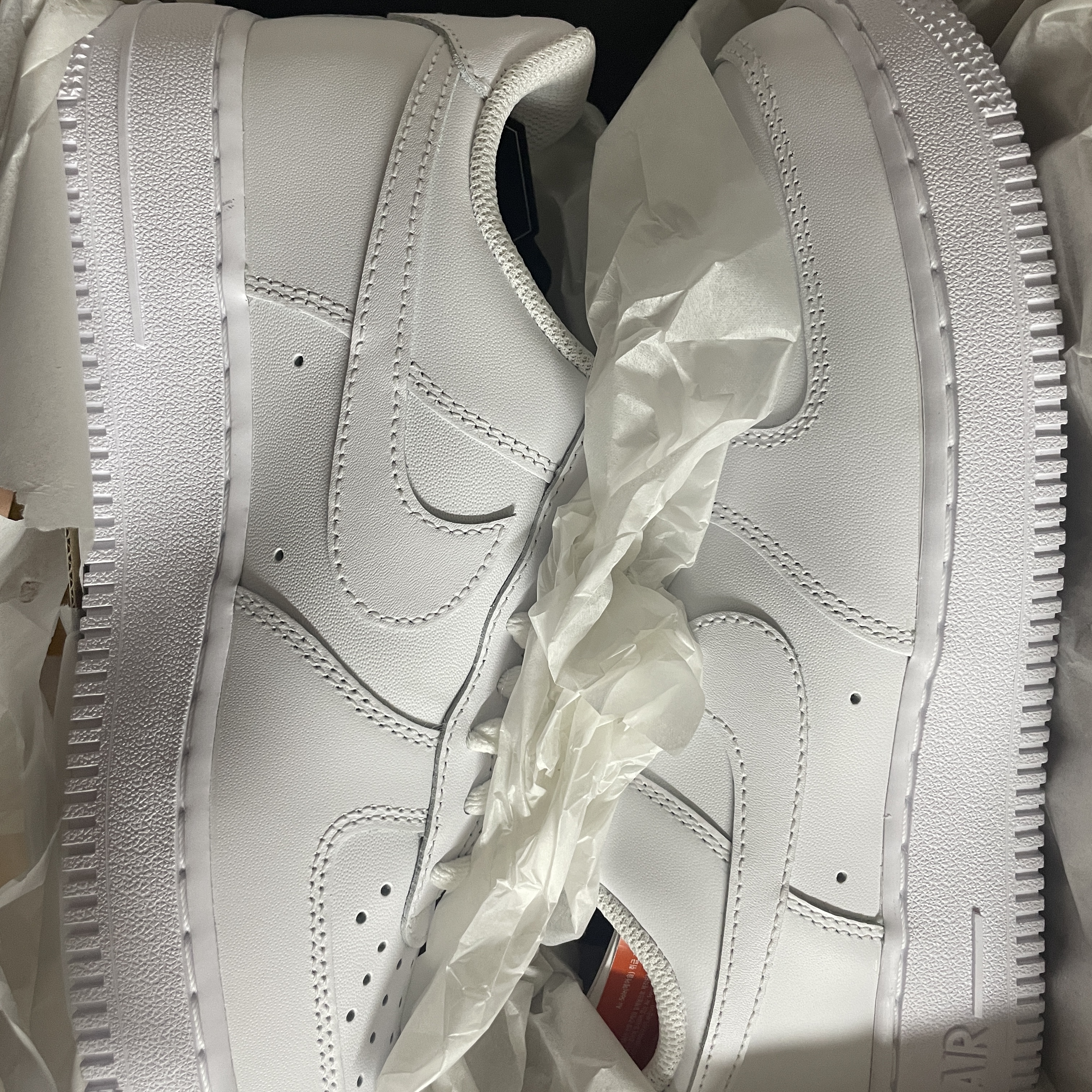 Nike Air Force 1 '07 Low White 착용 스타일 - 1
