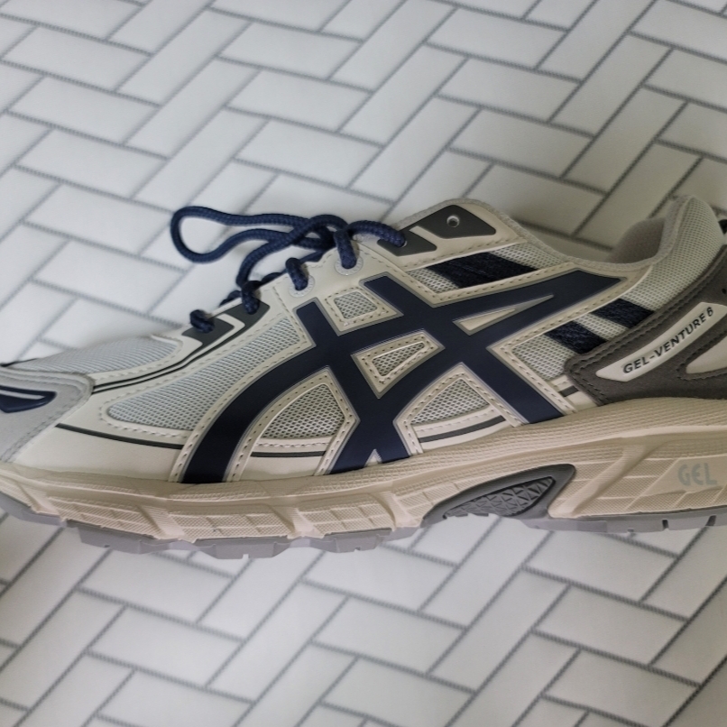 Asics Gel-Venture 6 Bering Sea 착용 스타일