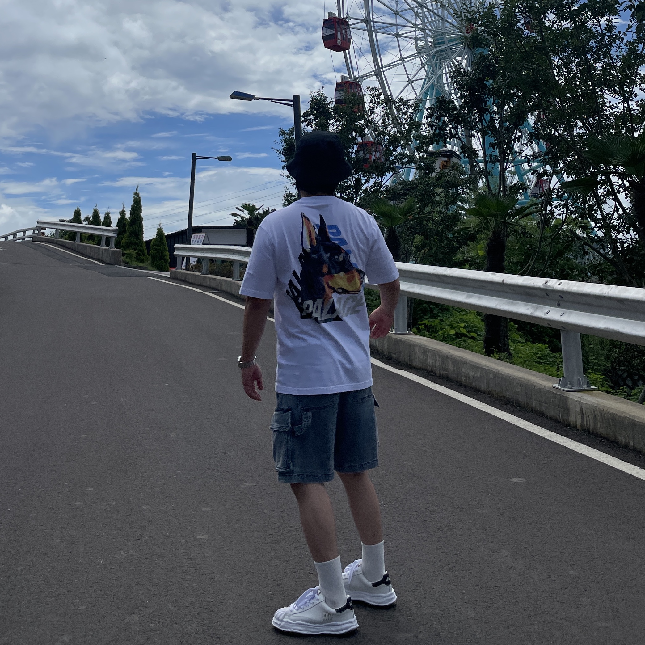 Palace P-3-K-9 T-Shirt White - 22SS, Maison Mihara Yasuhiro Blakey OG Sole Leather Low-top Sneakers White 착용 스타일