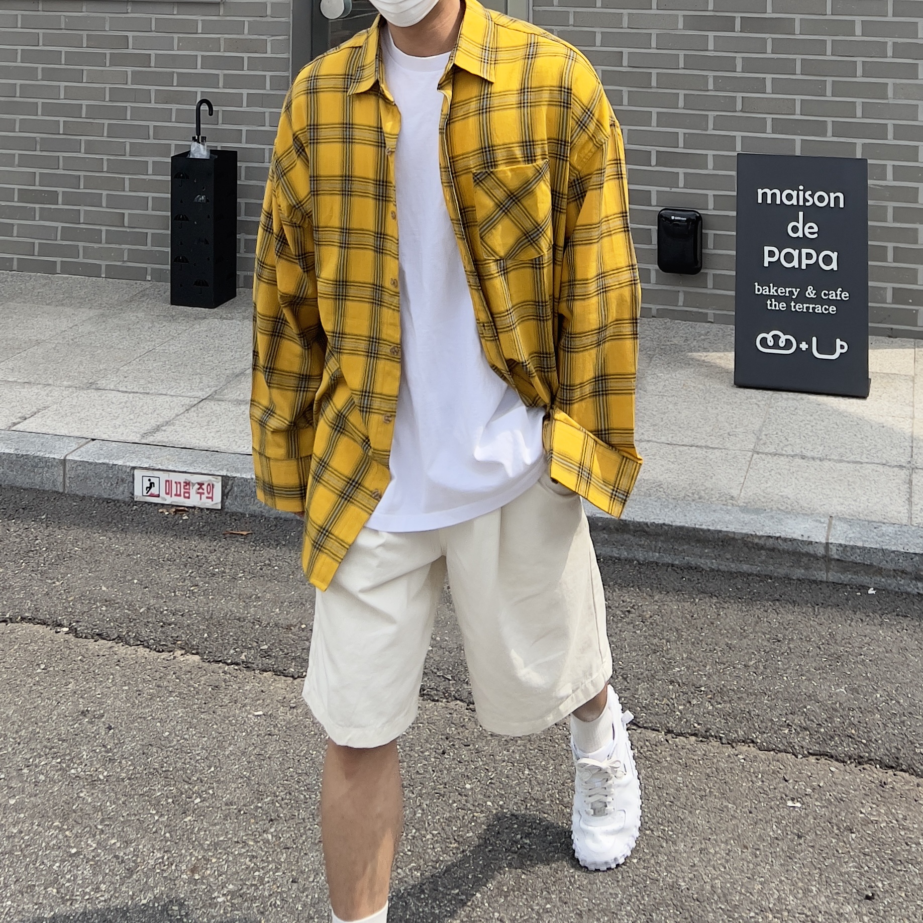 Nike x Jacquemus J Force 1 Low LX SP White 착용 스타일 - 1