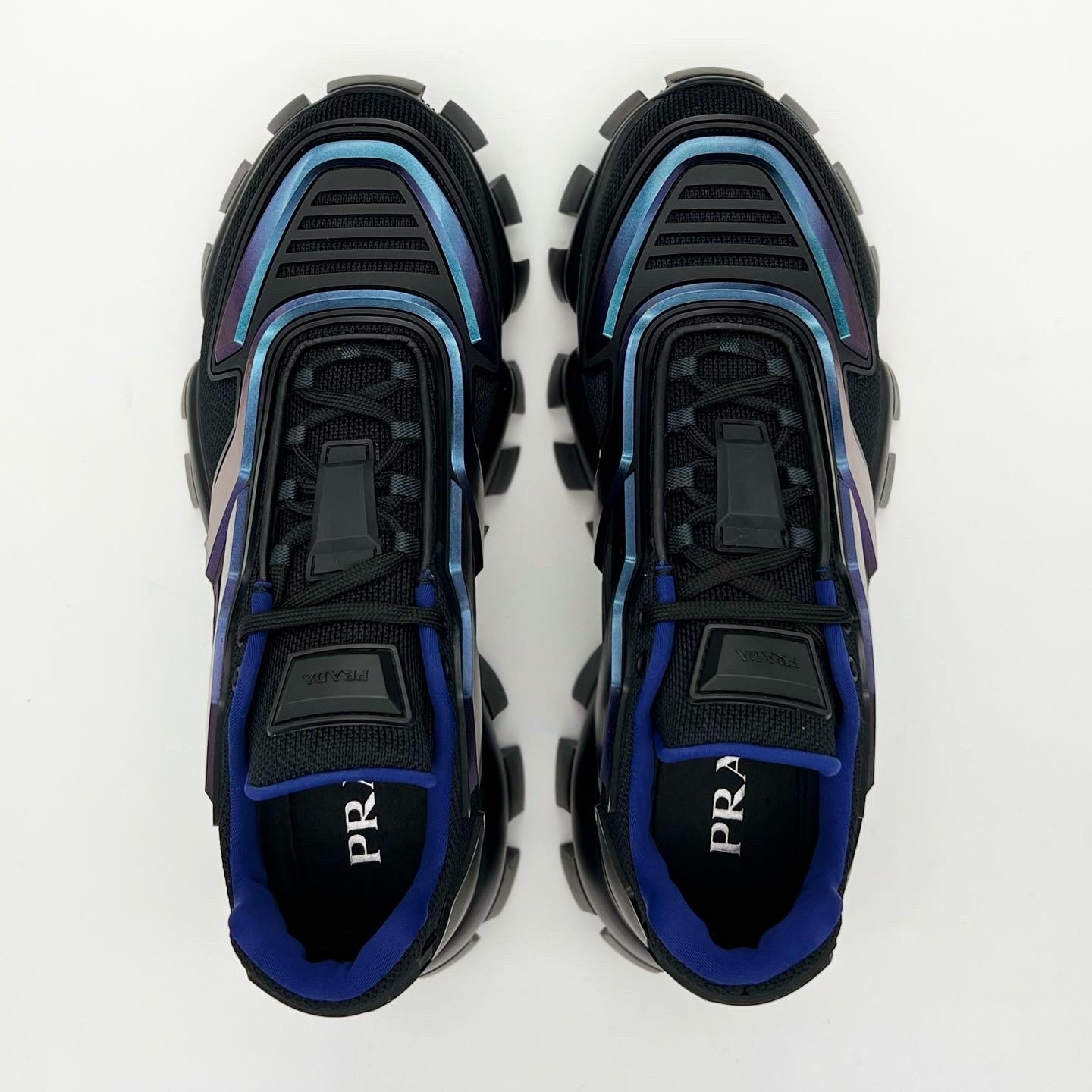 Prada Cloudbust Thunder Sneakers Black 착용 스타일 - 3
