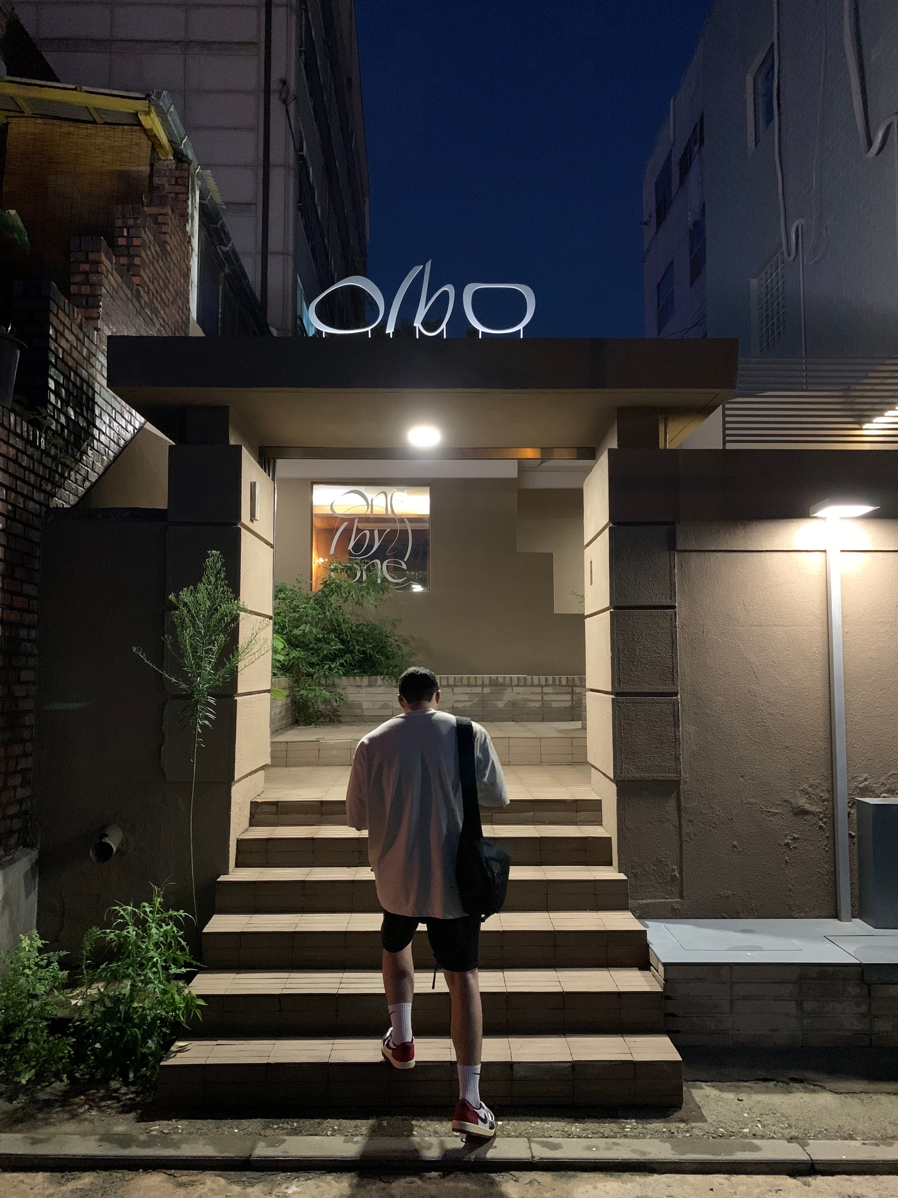Essentials Sweatshorts Black 2020, Jordan 1 Retro Low OG Black Toe 착용 스타일 - 1