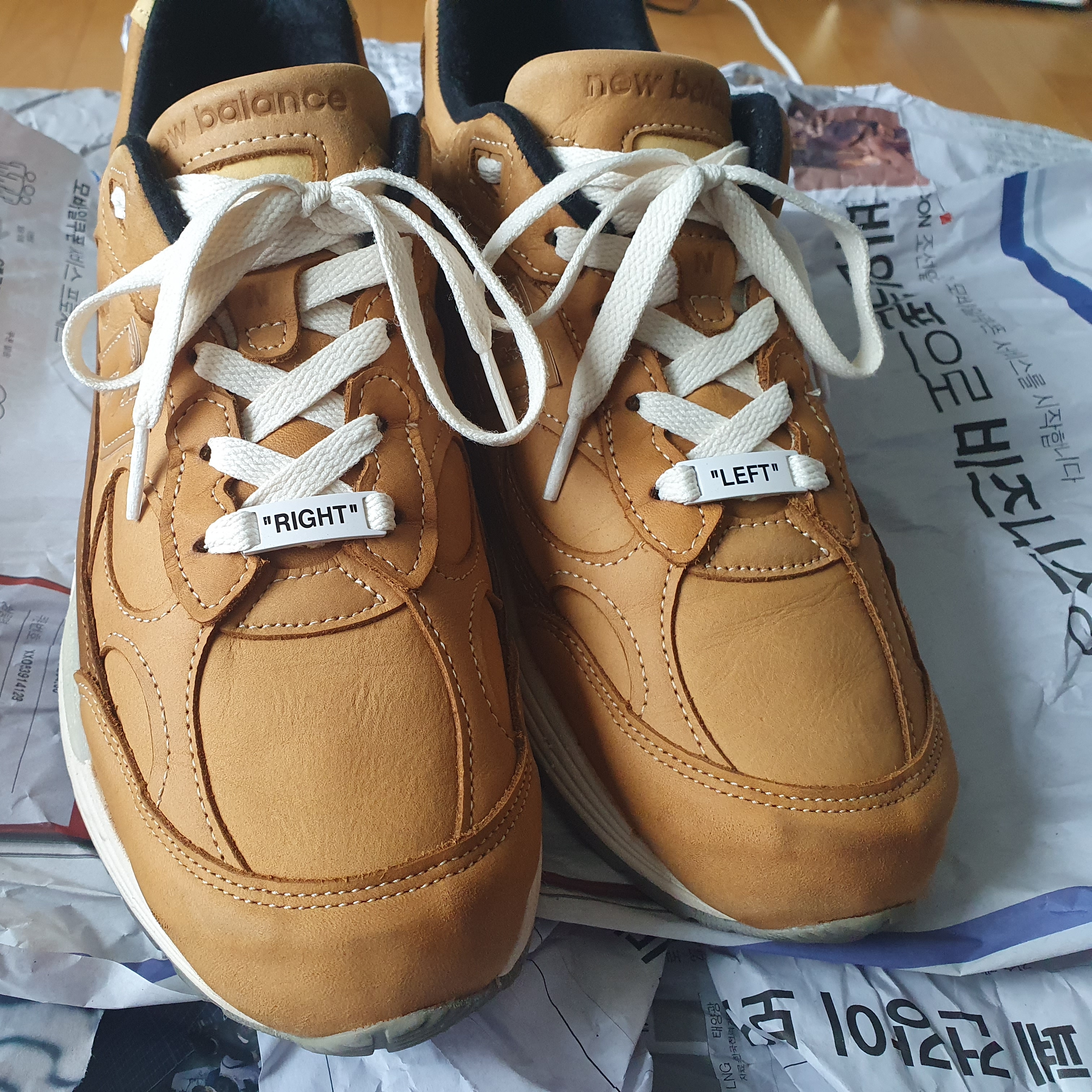 New Balance 992 Made in USA Brown, New Balance x JJJJound 990v3 Made in USA Montreal Brown 착용 스타일 - 3