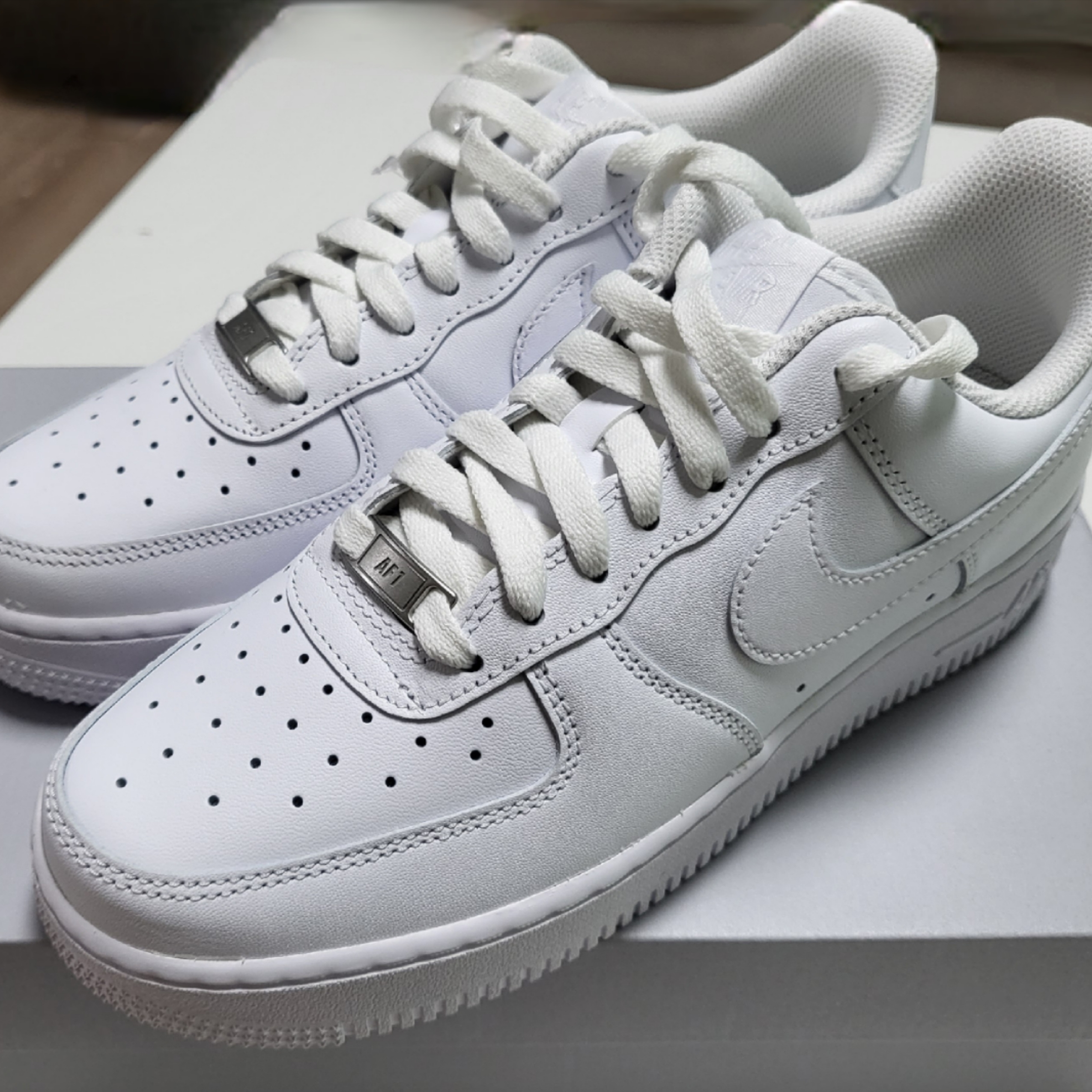 (W) Nike Air Force 1 '07 Low White 착용 스타일
