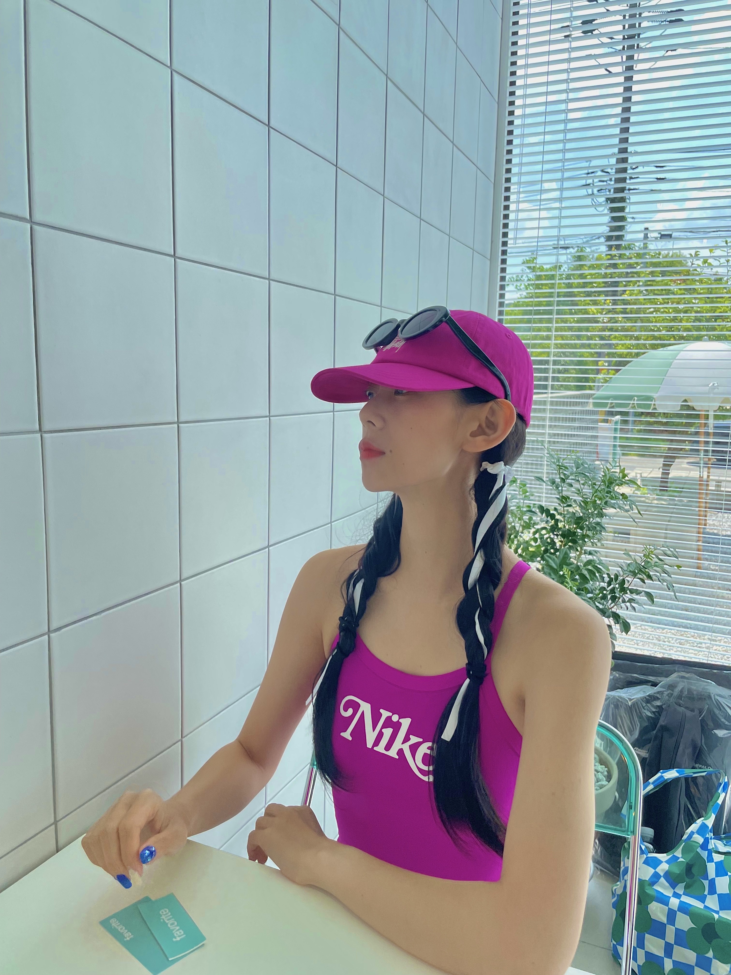 Stussy Basic Stock Low Pro Cap Magenta, (W) Nike Swim Heritage Retro Logo Racer Back Swimsuit Magenta 착용 스타일 - 2