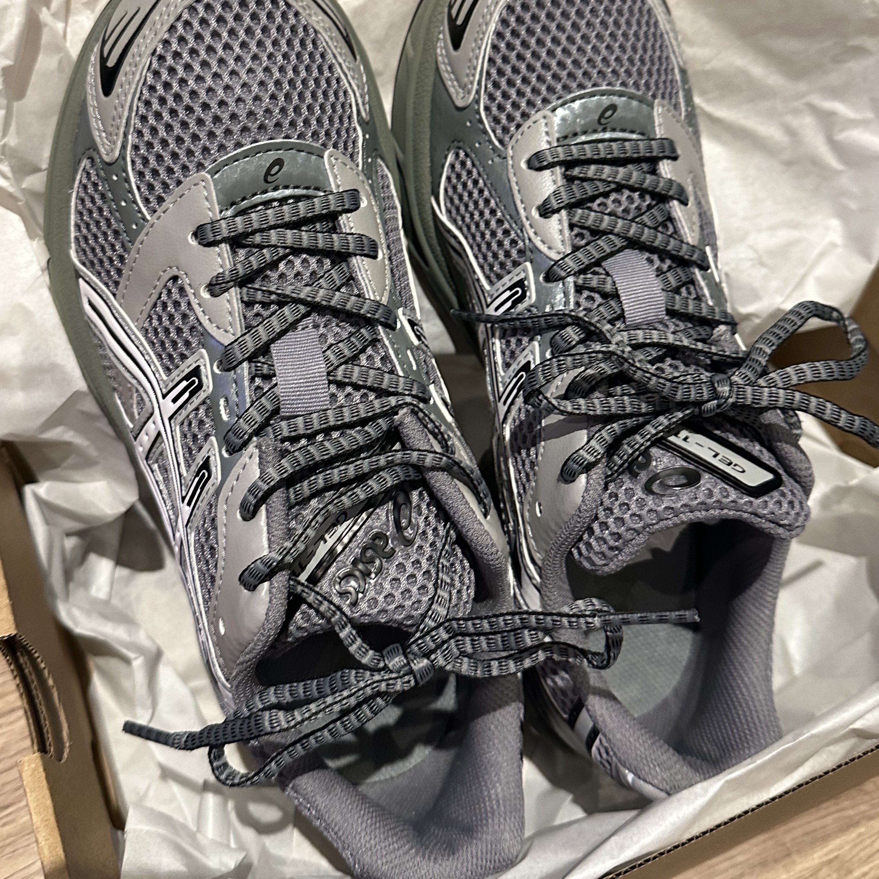 Asics Gel-1130 Wild Dove White - Folder Exclusive 착용 스타일
