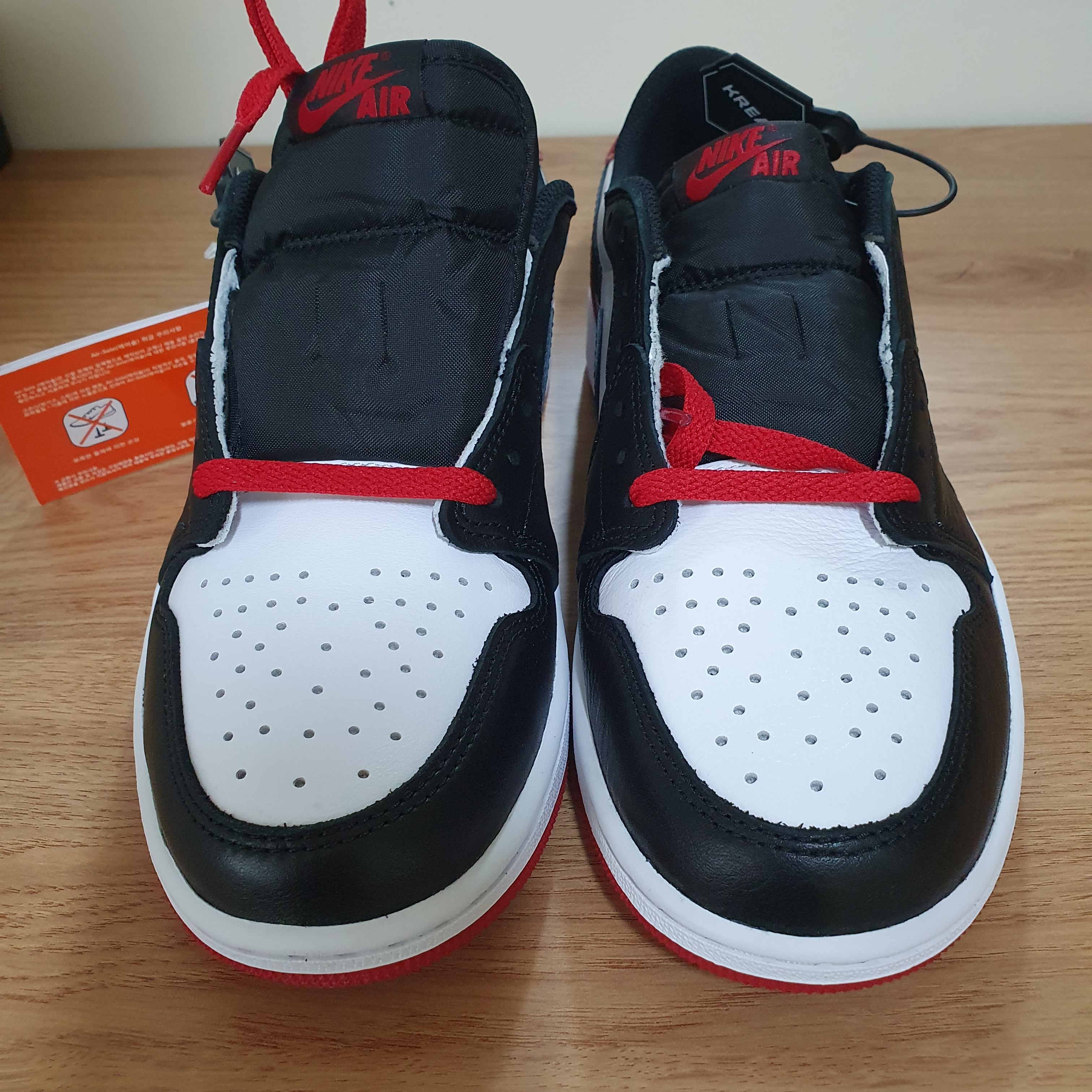 Jordan 1 Retro Low OG Black Toe 착용 스타일 - 2