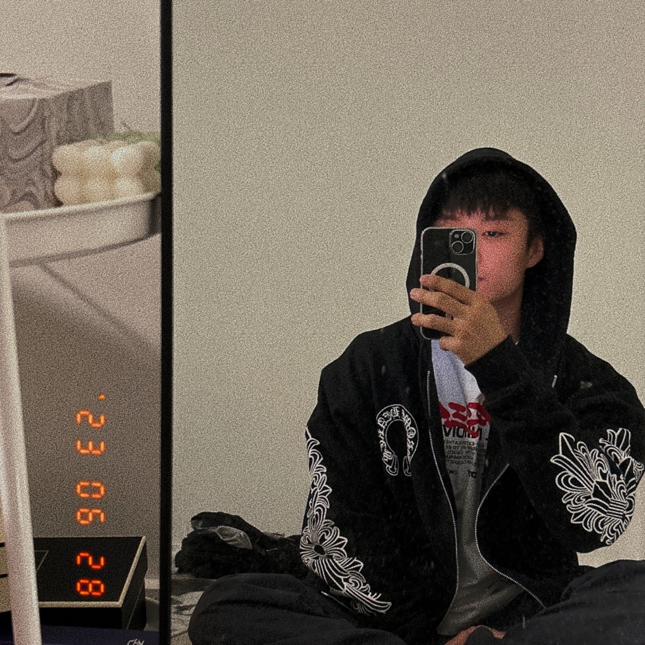 Chrome Hearts Horseshoe Floral Heavyweight Zip-Up Hoodie Black 착용 스타일