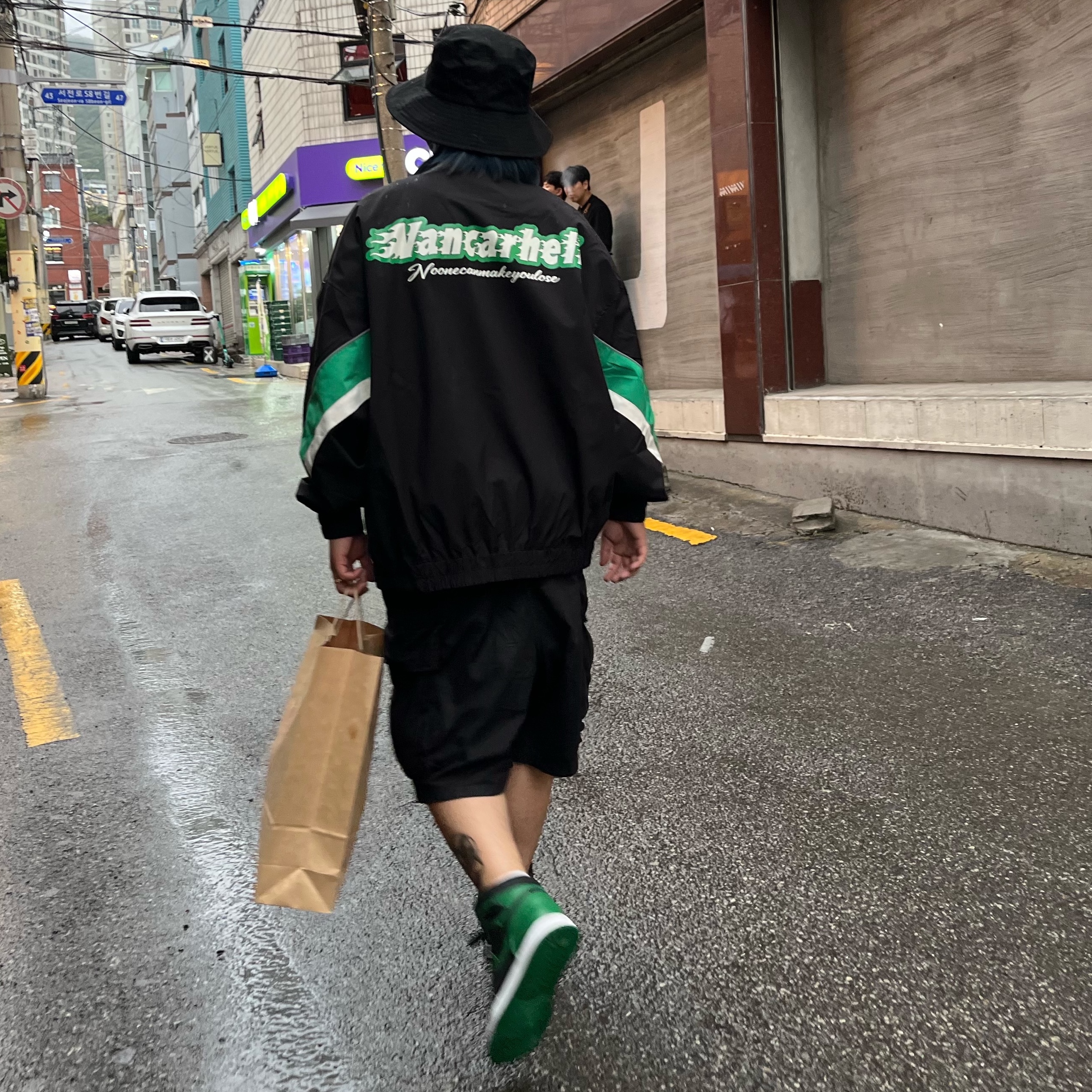 Jordan 1 Retro High OG Pine Green Black 착용 스타일