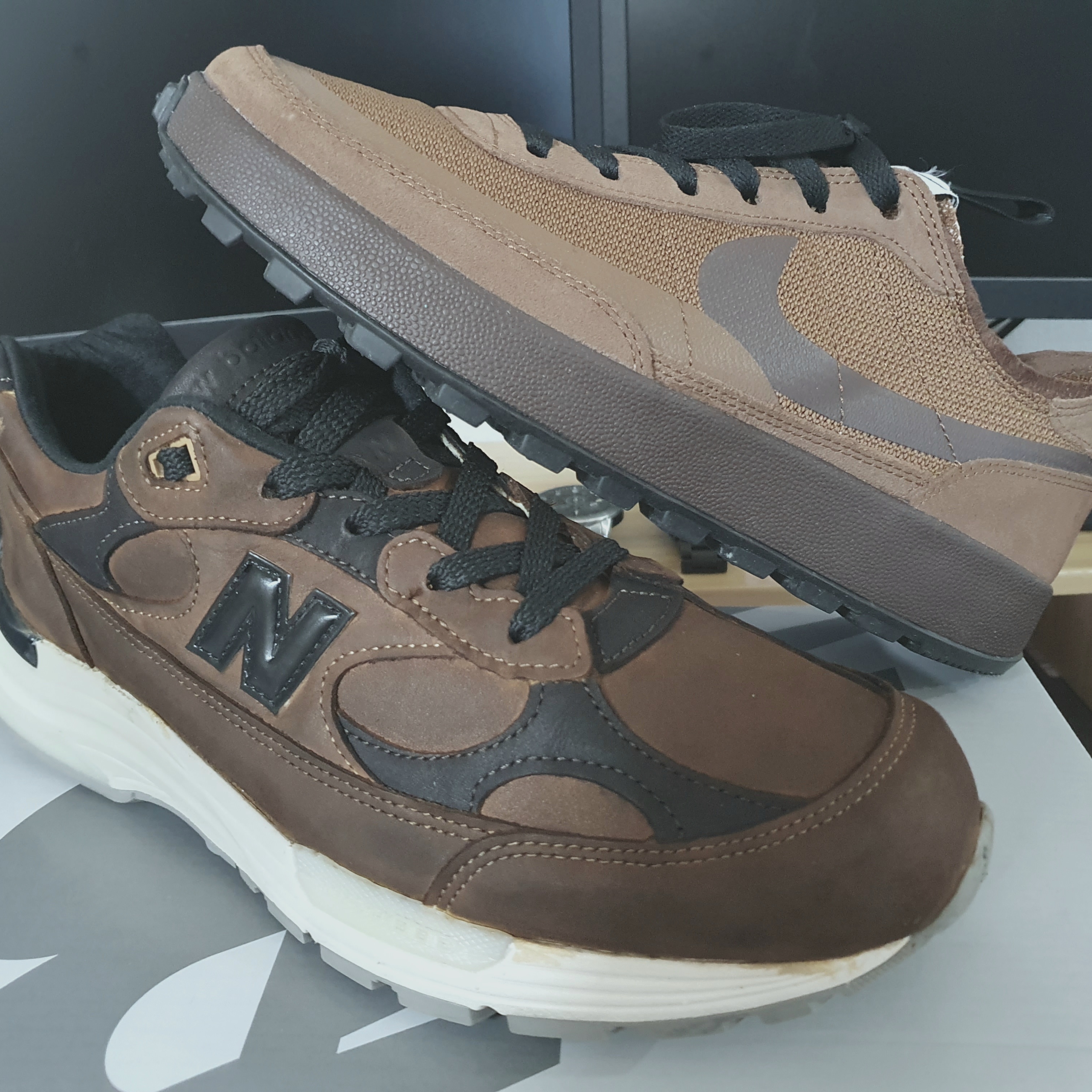 New Balance 992 Made in USA Brown, New Balance x JJJJound 990v3 Made in USA Montreal Brown 착용 스타일 - 2