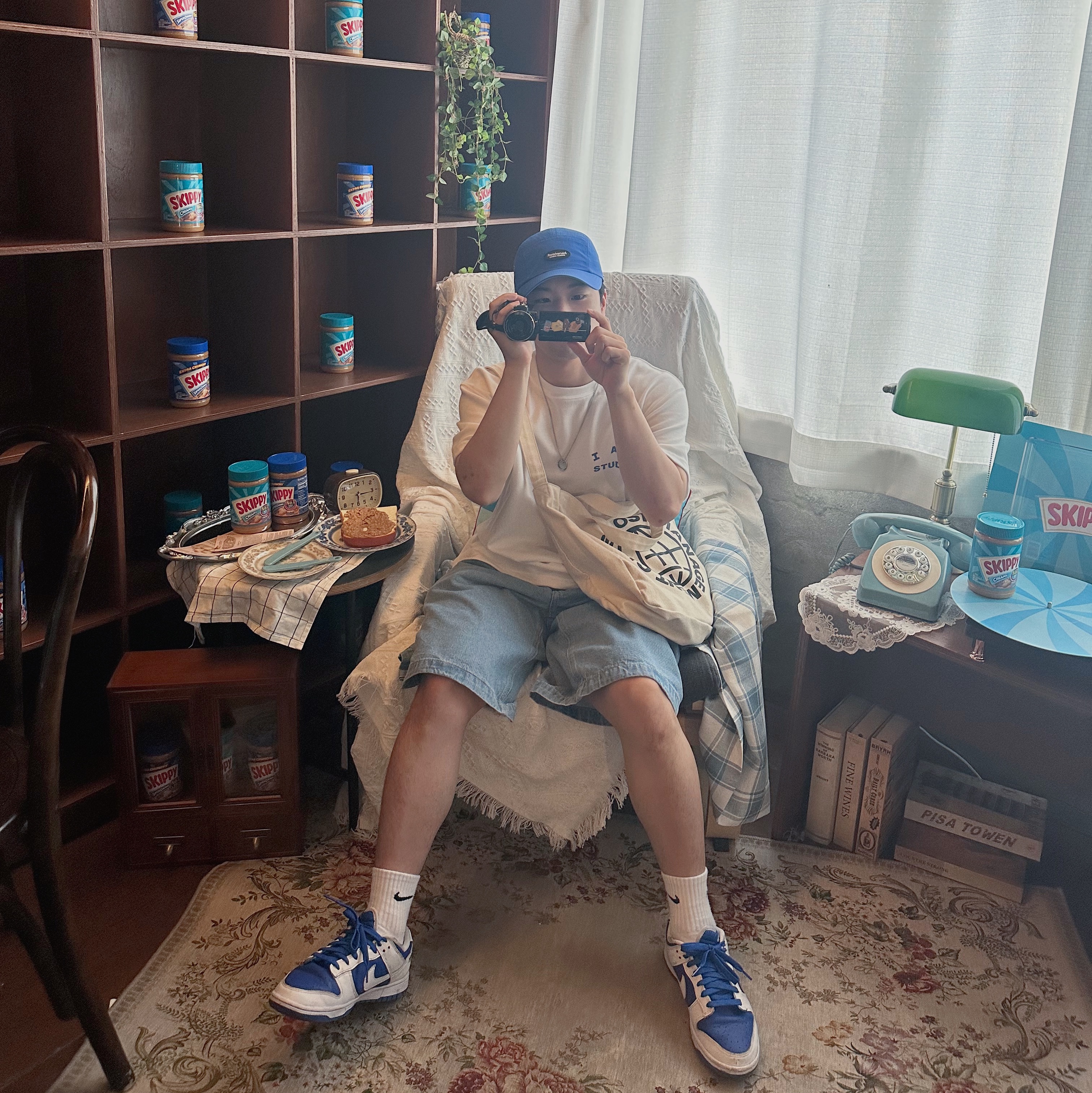 IAB Studio 10th Anniversary T-Shirts Pack White & Black (2 Pack), Nike Dunk Low Retro Racer Blue and White 착용 스타일 - 2