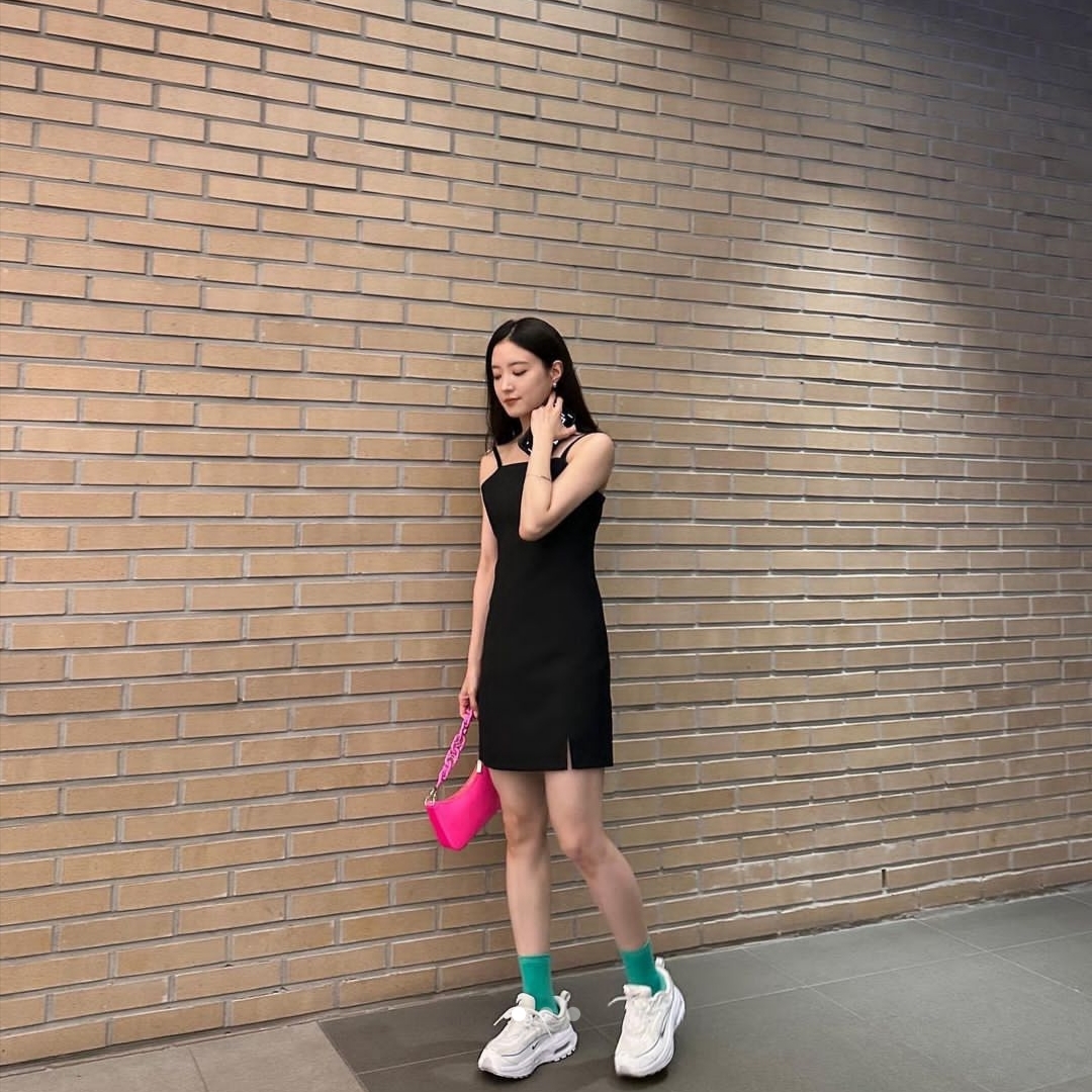 (W) Nike Air Max Bliss Triple White 착용 스타일 - 1
