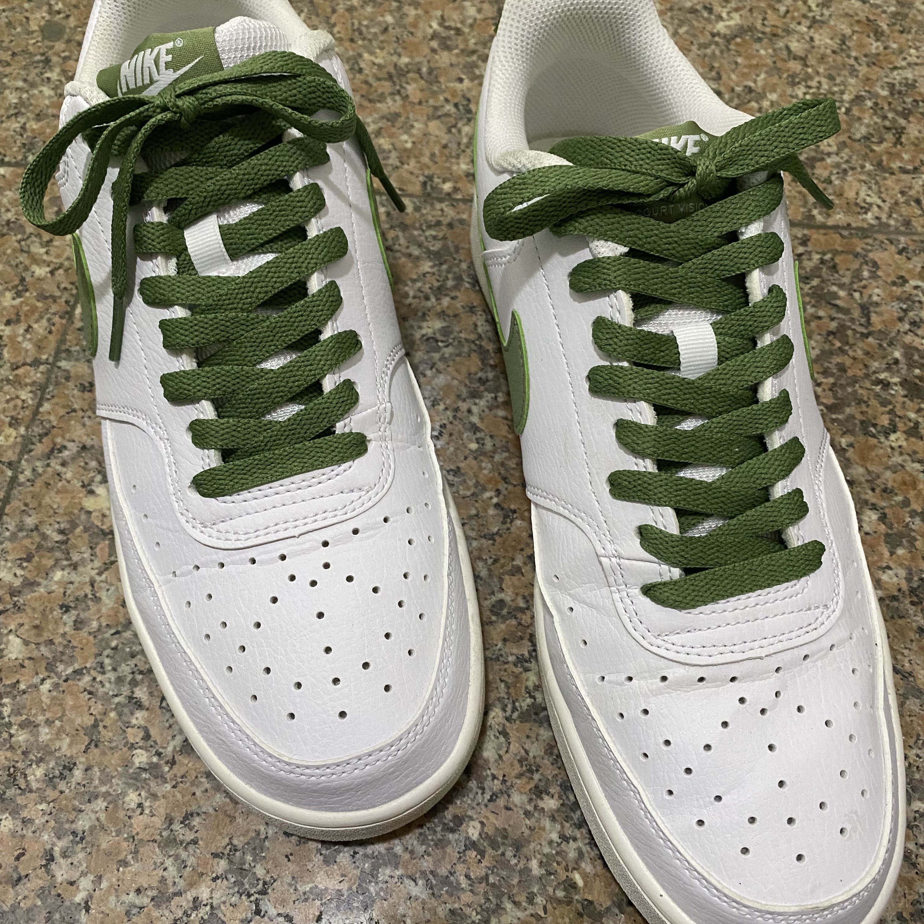 Nike Court Vision Low White Treeline 착용 스타일