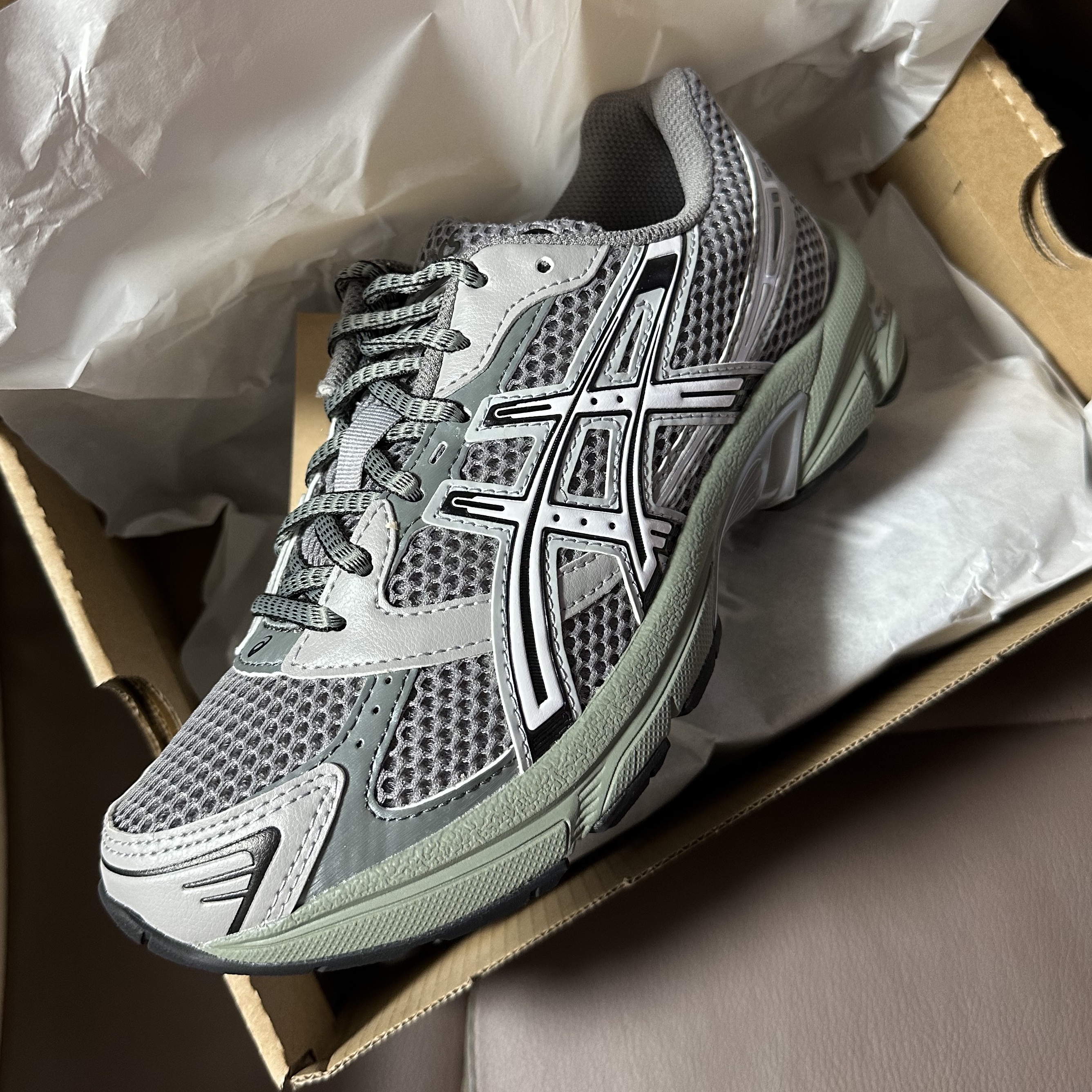 Asics Gel-1130 Wild Dove White - Folder Exclusive 착용 스타일 - 1